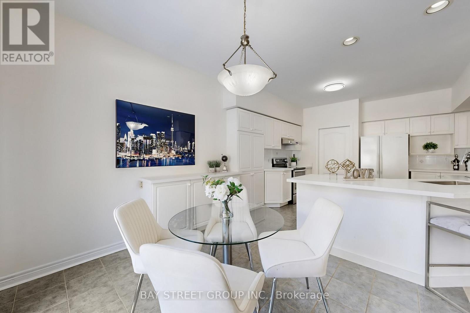 103 Colesbrook Road, Richmond Hill, Ontario  L4S 2G3 - Photo 14 - N12844928