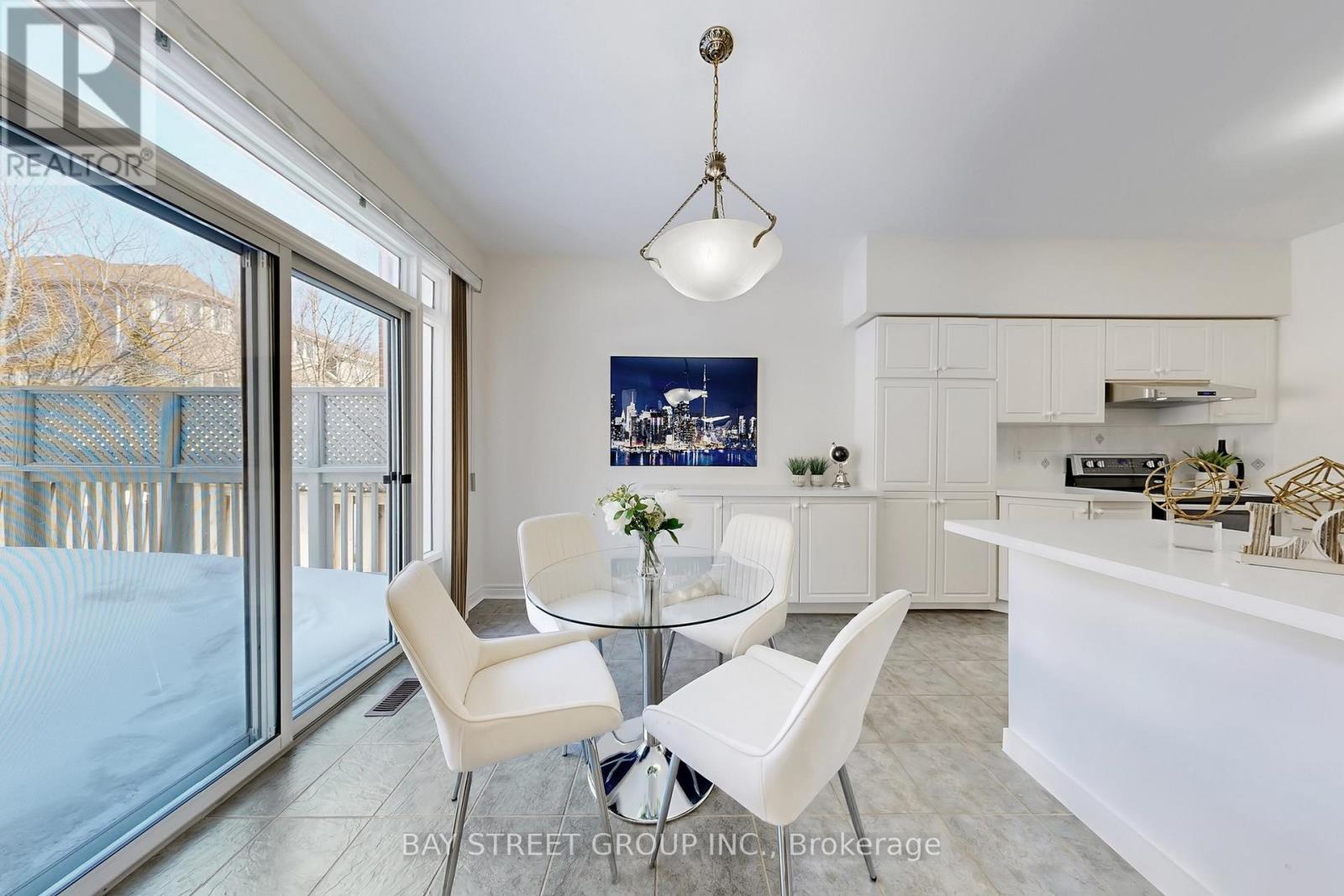 103 Colesbrook Road, Richmond Hill, Ontario  L4S 2G3 - Photo 15 - N12844928