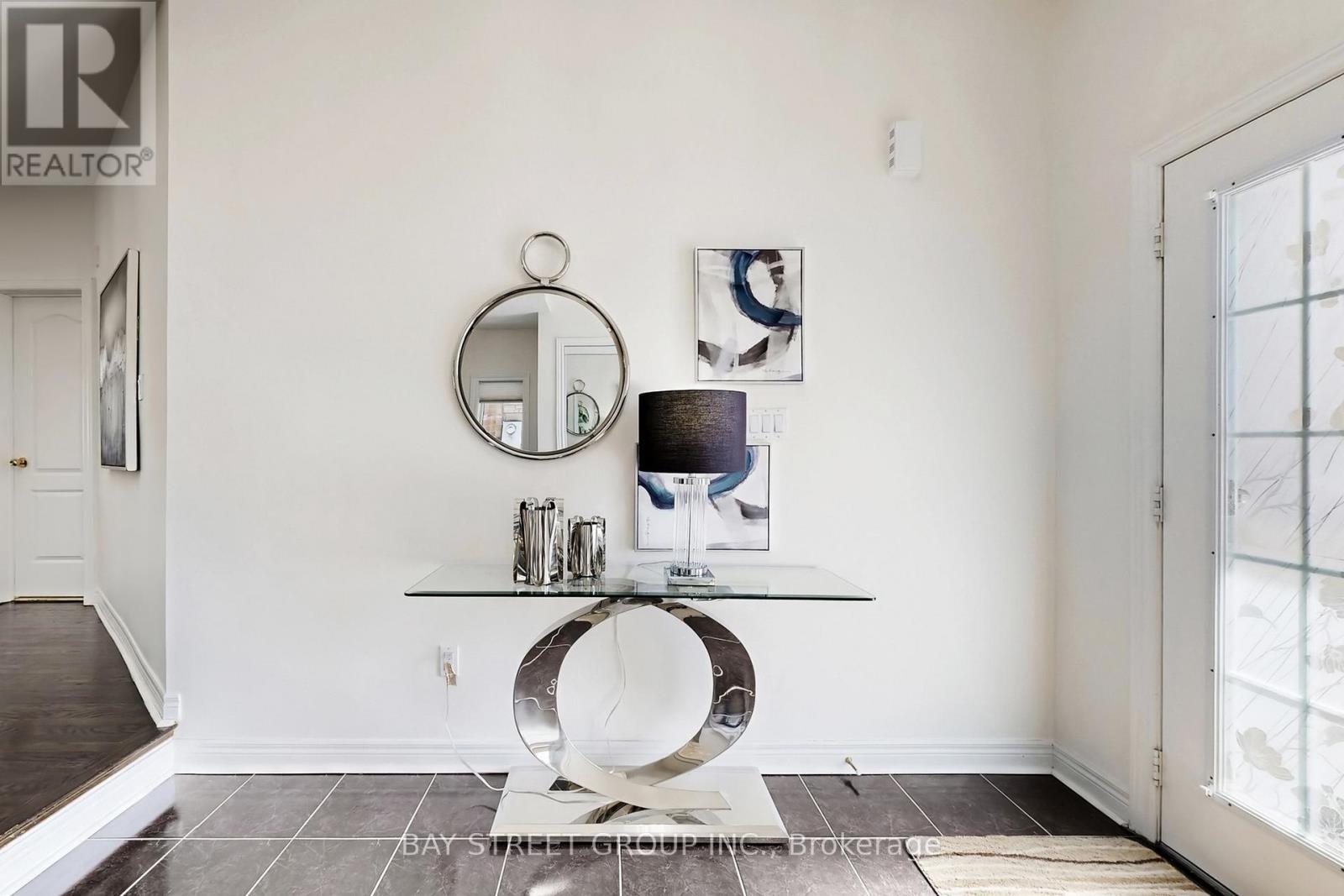 103 Colesbrook Road, Richmond Hill, Ontario  L4S 2G3 - Photo 3 - N12844928