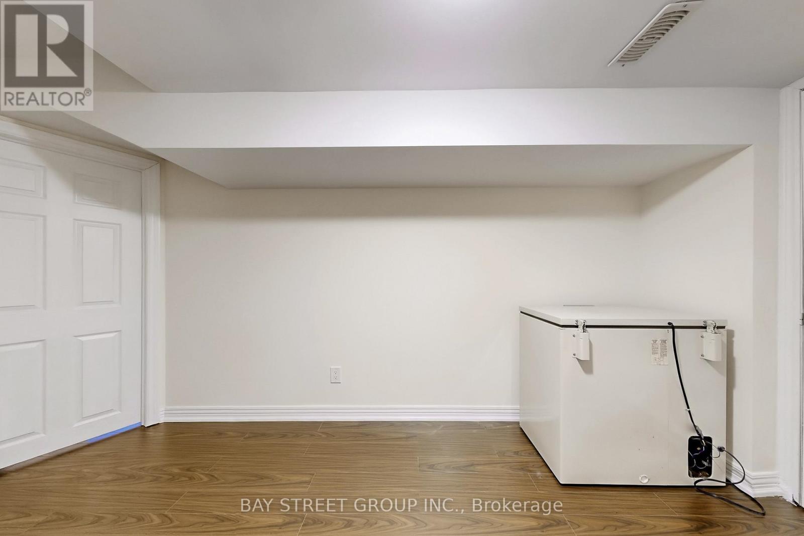 103 Colesbrook Road, Richmond Hill, Ontario  L4S 2G3 - Photo 37 - N12844928