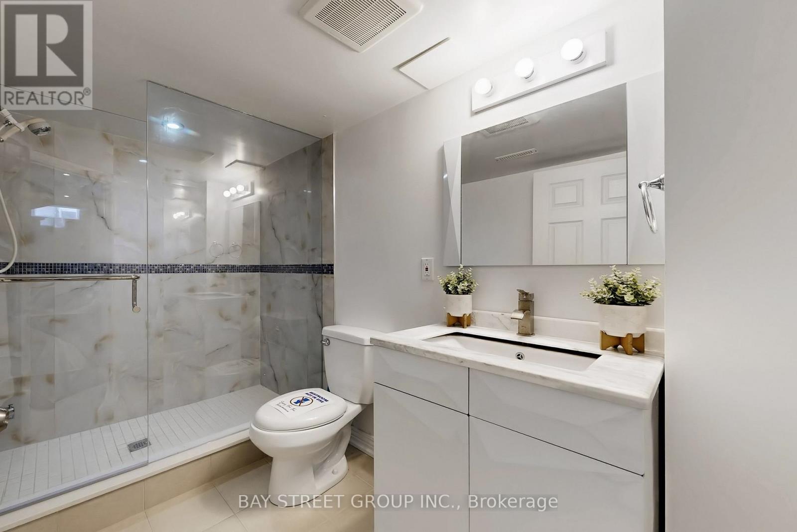 103 Colesbrook Road, Richmond Hill, Ontario  L4S 2G3 - Photo 38 - N12844928