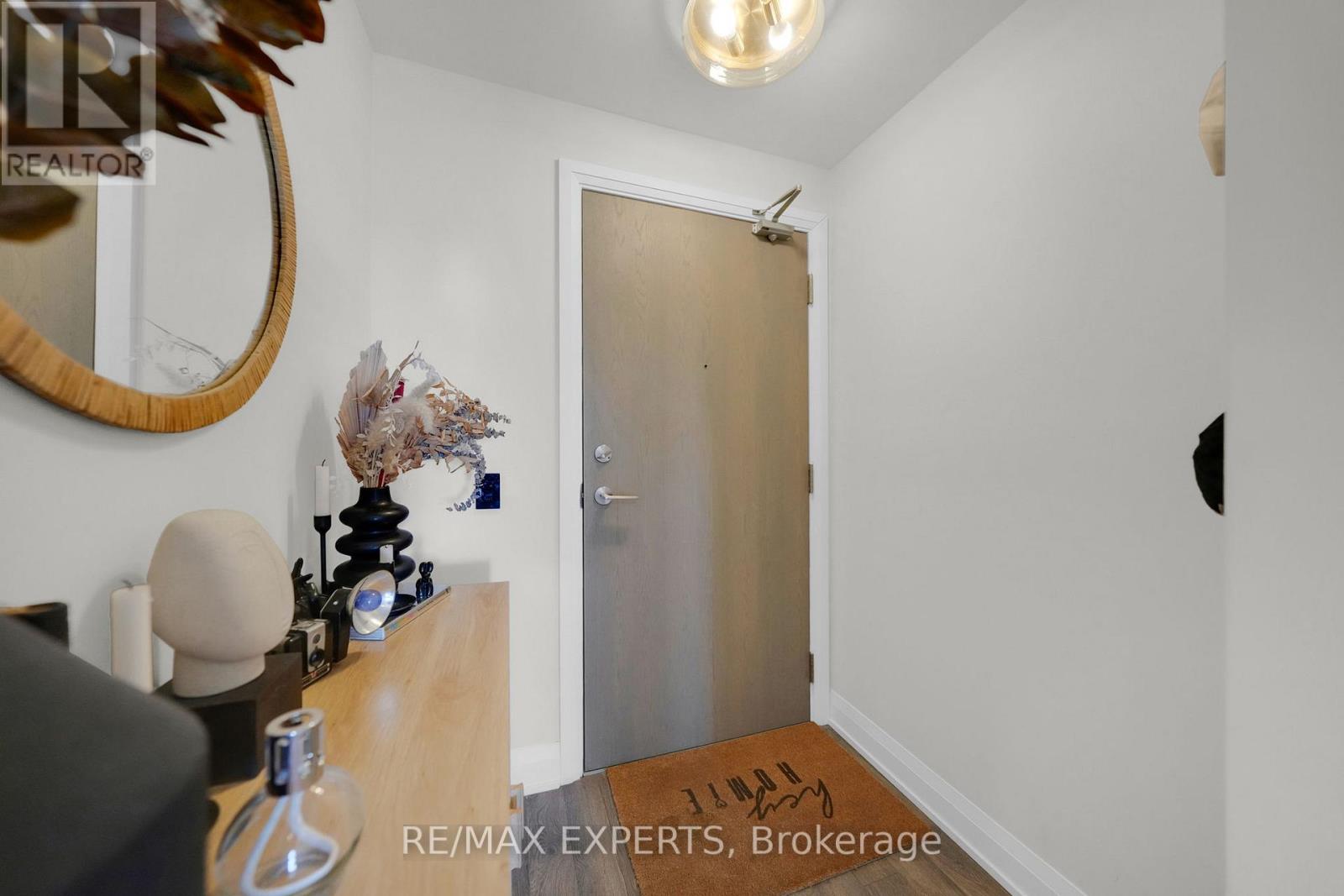 601 - 4800 Highway 7 Road, Vaughan, Ontario  L4L 1H8 - Photo 5 - N12844940