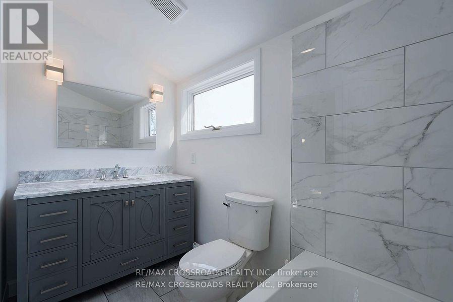 2 Sandlewood Trail, Ramara, Ontario  L0K 1B0 - Photo 24 - S12844866