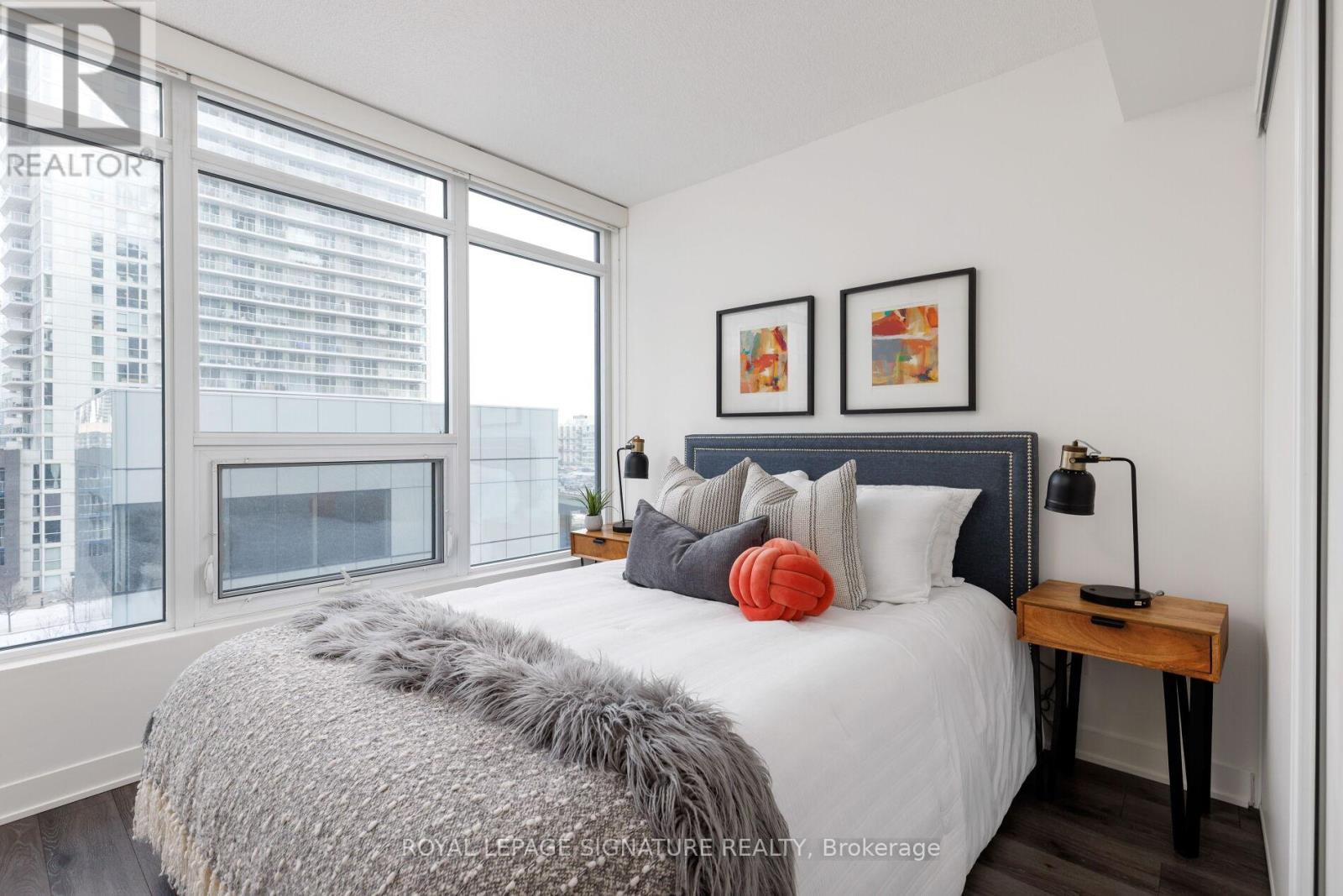 712 - 70 Queens Wharf Road, Toronto (Waterfront Communities), Ontario  M5V 0J2 - Photo 11 - C12844666