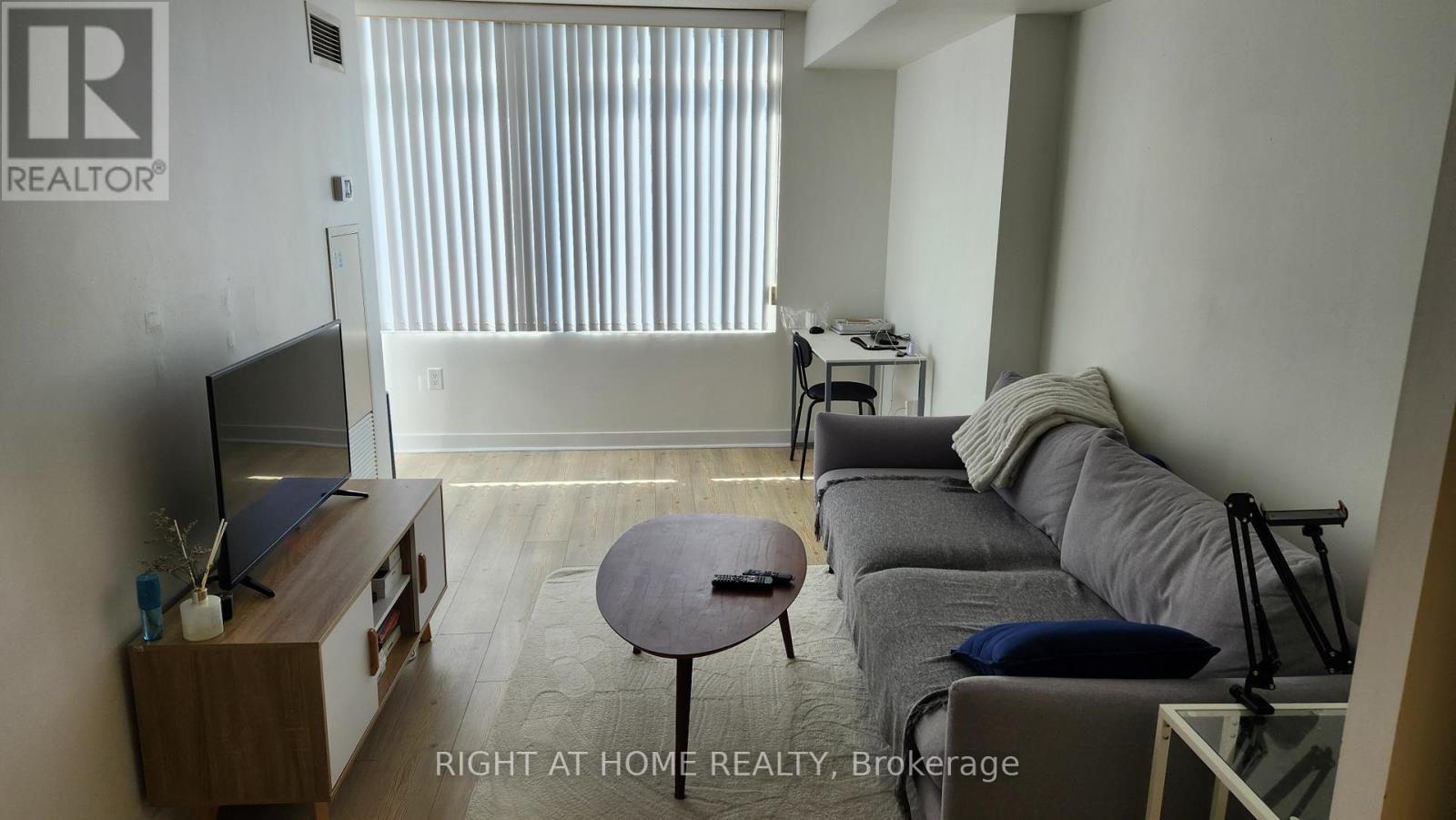 1710 - 25 Telegram Mews, Toronto, Ontario  M5V 3Z1 - Photo 3 - C12844880