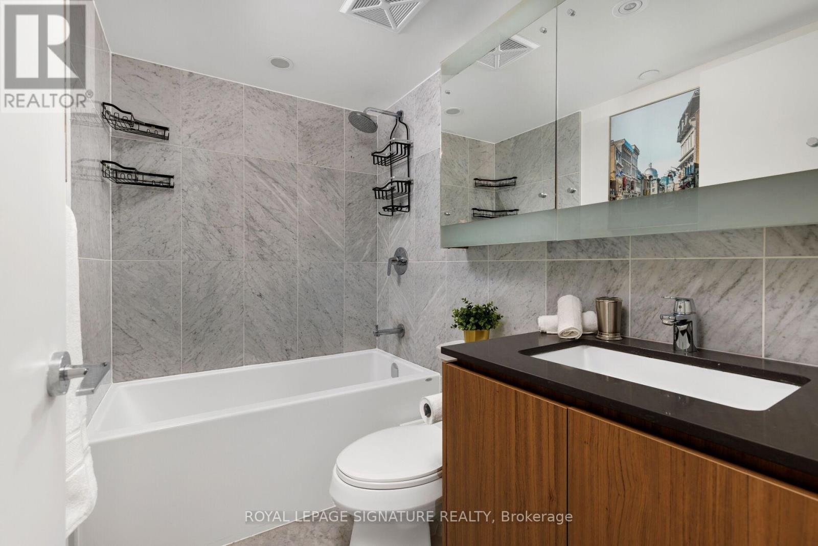 712 - 70 Queens Wharf Road, Toronto (Waterfront Communities), Ontario  M5V 0J2 - Photo 19 - C12844666