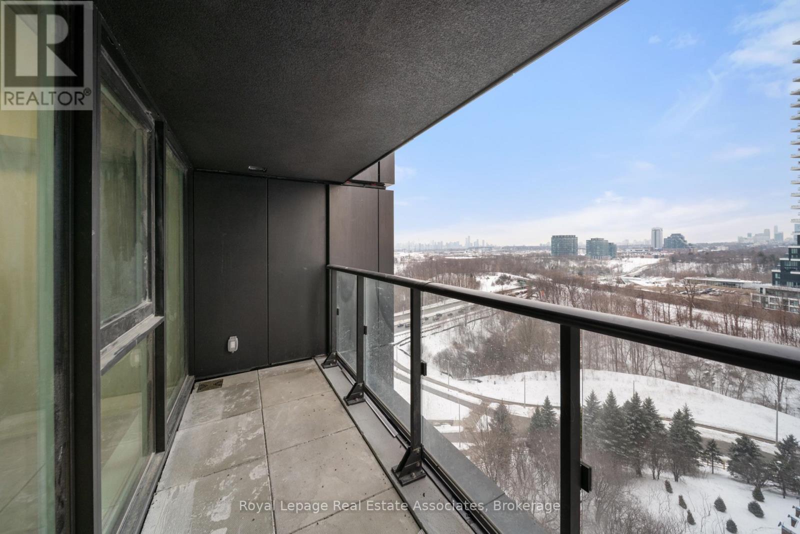 1004 - 1 Quarrington Lane, Toronto, Ontario  M3C 0S4 - Photo 18 - C12844960