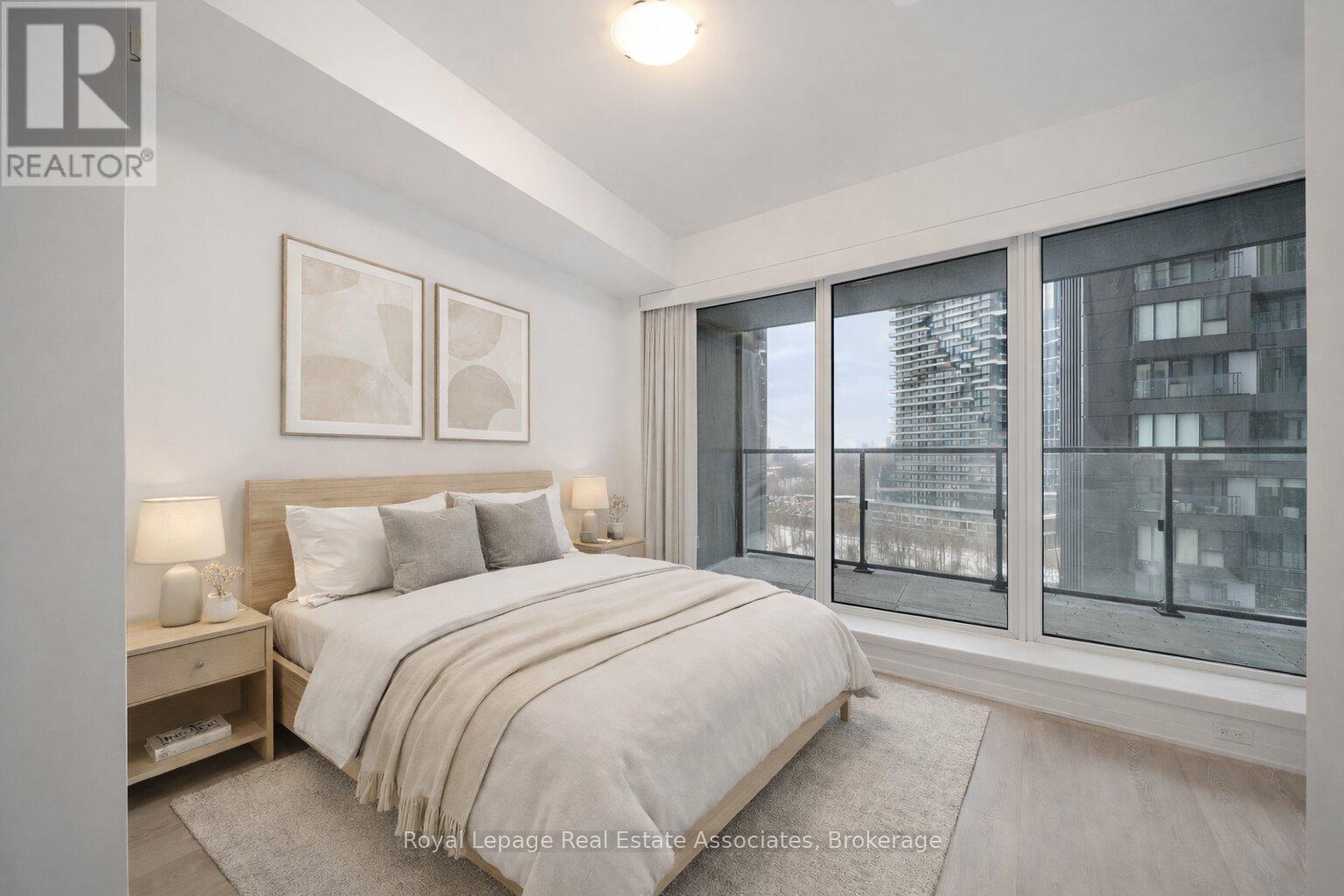 1004 - 1 Quarrington Lane, Toronto, Ontario  M3C 0S4 - Photo 10 - C12844960