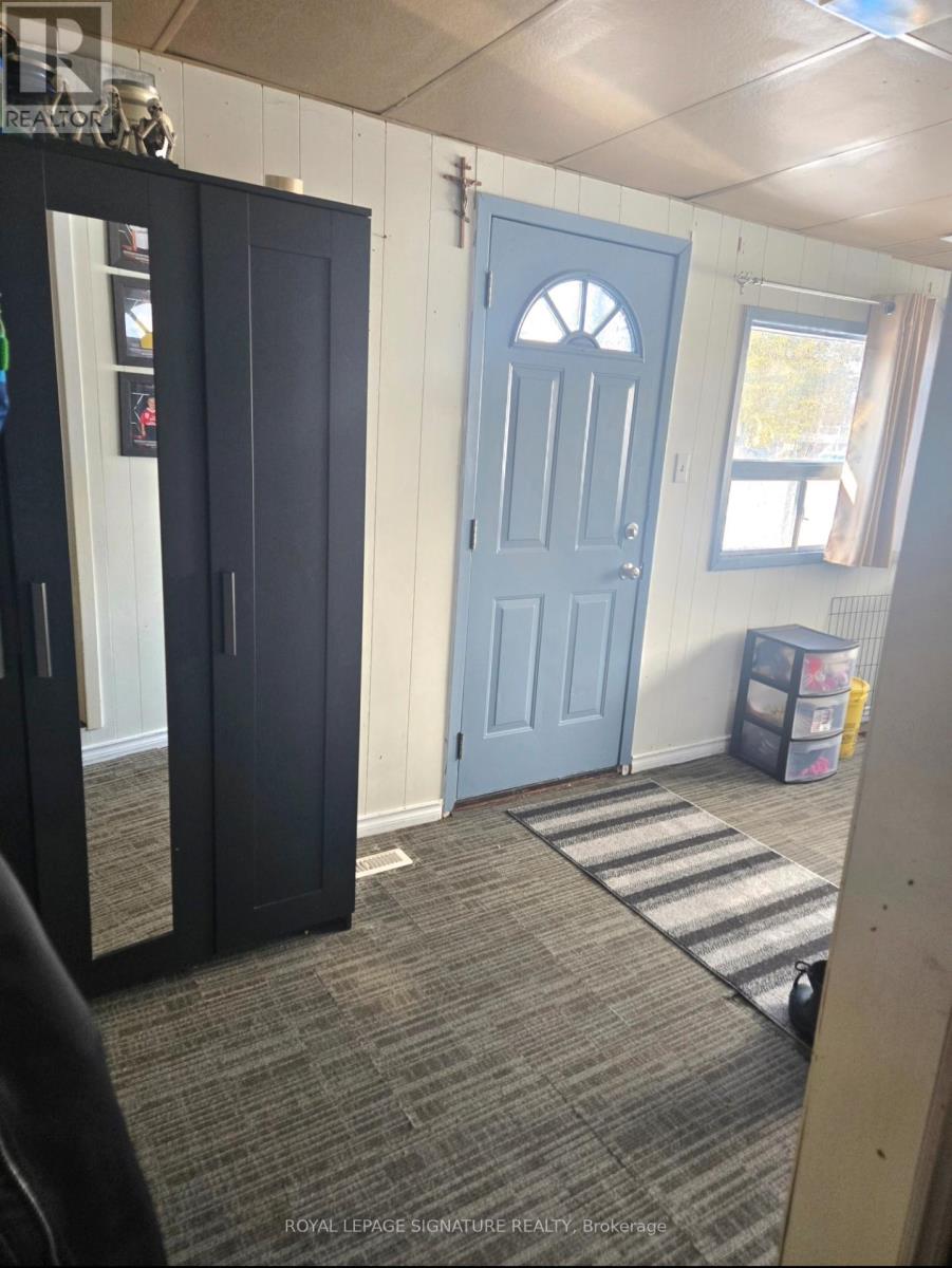 54 Farley Circle, Georgina, Ontario  L0E 1S0 - Photo 7 - N12779452