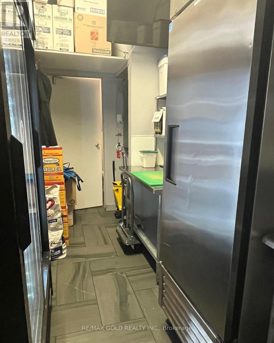 19 - 1151 Dundas Street W, Mississauga, Ontario  L5C 1C6 - Photo 10 - W12844726