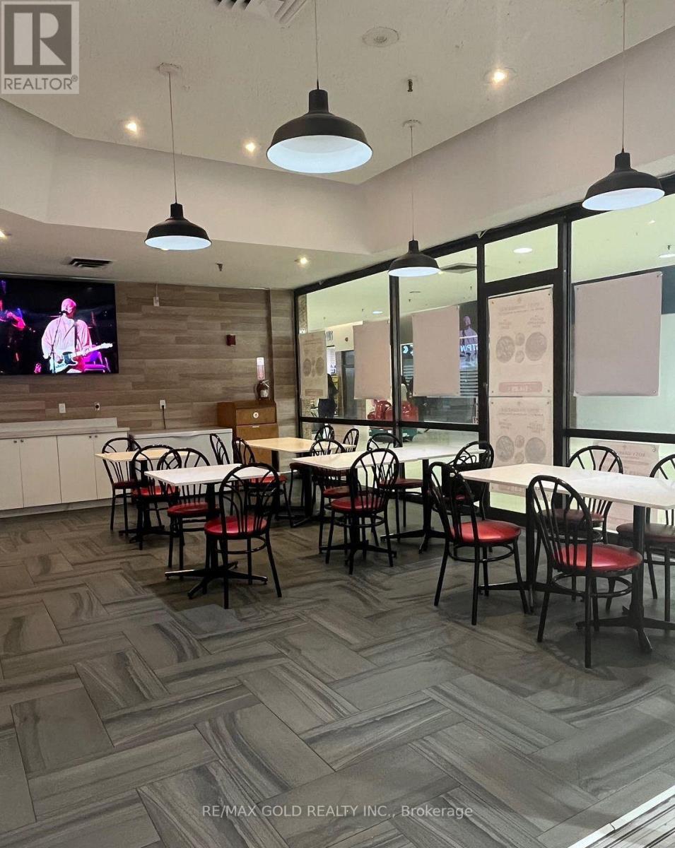 19 - 1151 Dundas Street W, Mississauga, Ontario  L5C 1C6 - Photo 2 - W12844726