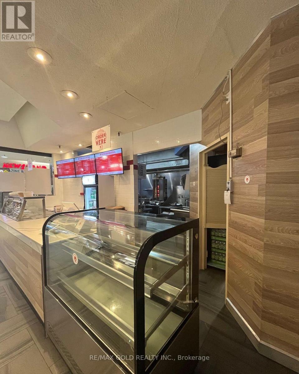 19 - 1151 Dundas Street W, Mississauga, Ontario  L5C 1C6 - Photo 6 - W12844726