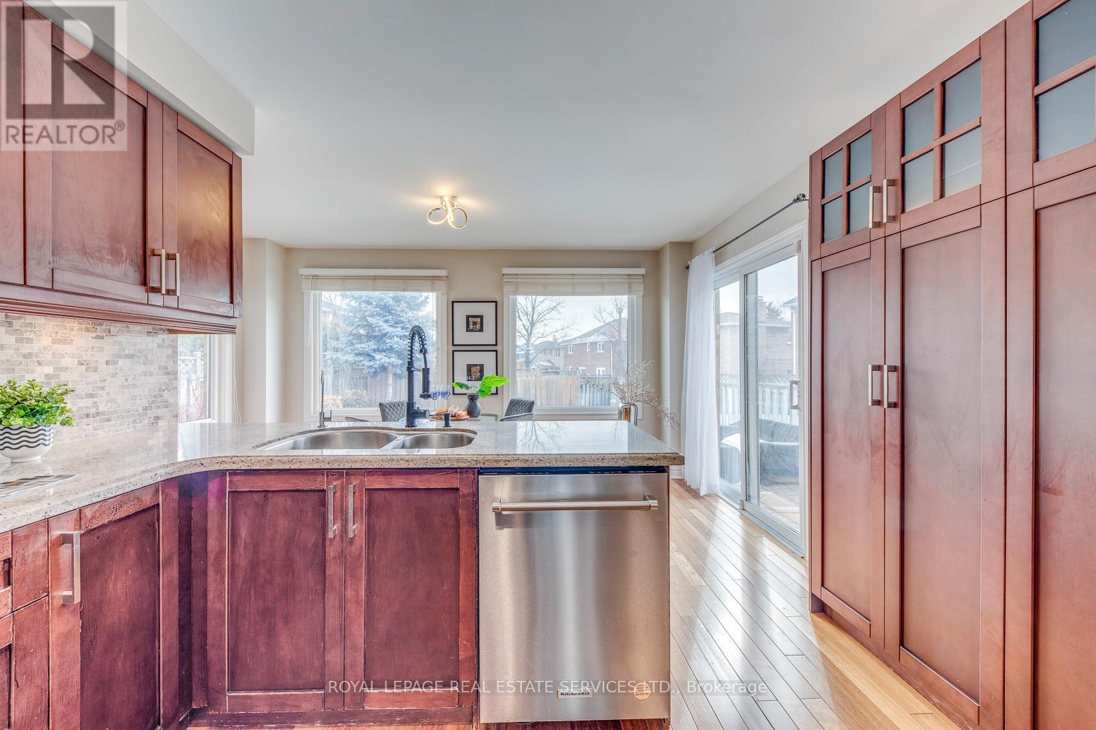 314 O'donoghue Avenue, Oakville, Ontario  L6H 3W7 - Photo 19 - W12844758