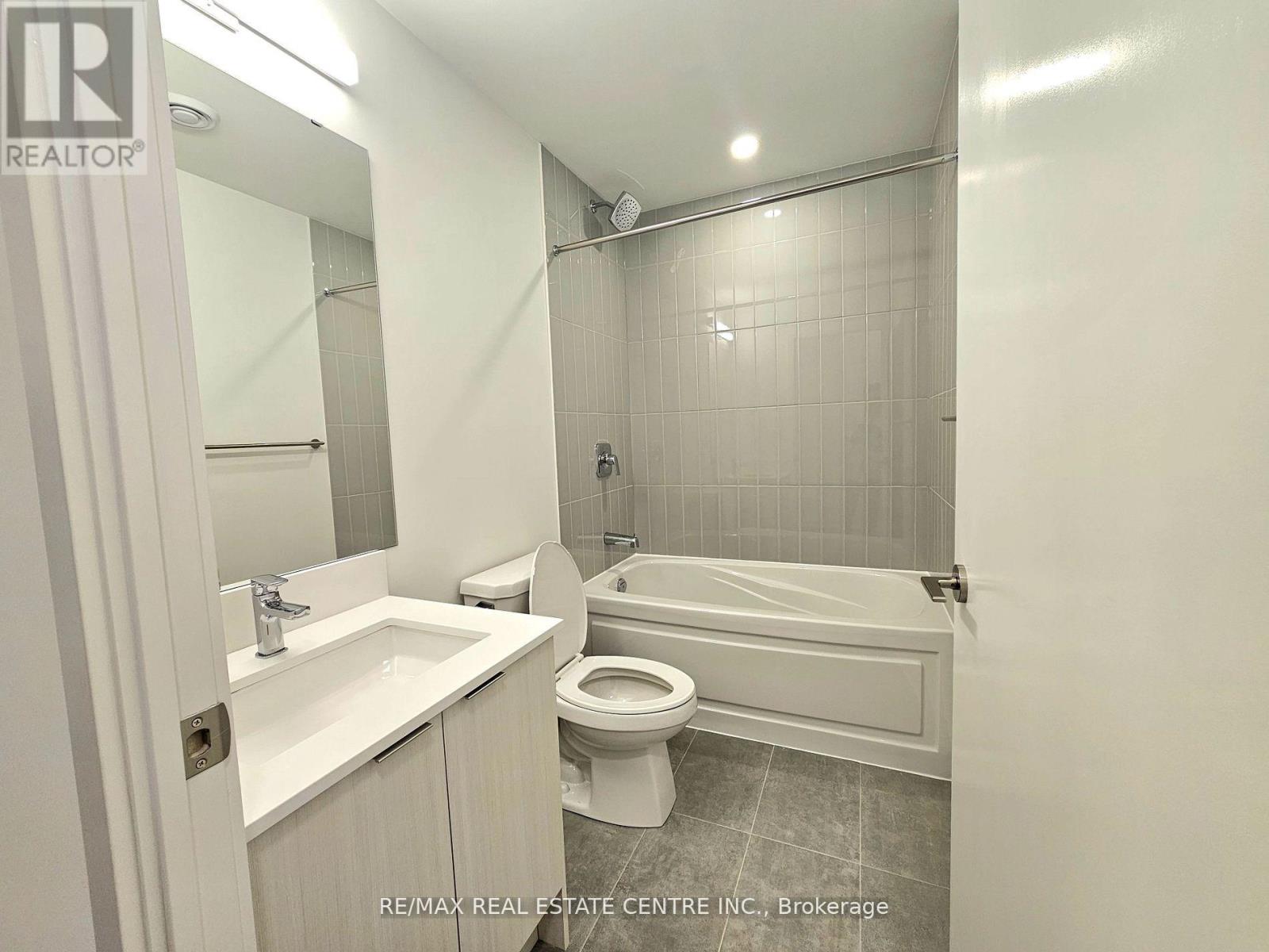 317 - 225 Malta Avenue, Brampton, Ontario  L6Y 6H8 - Photo 14 - W12844802