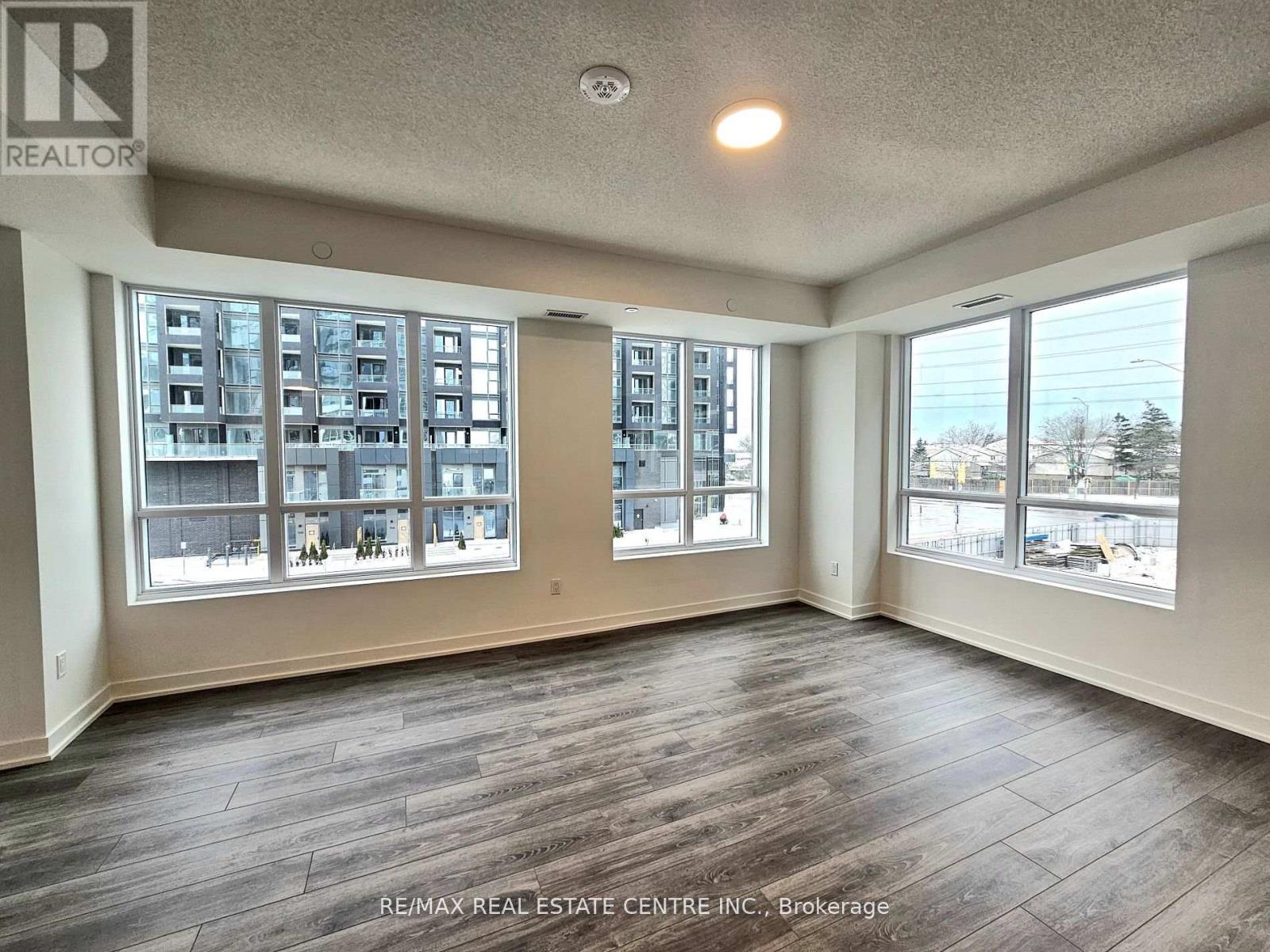 317 - 225 Malta Avenue, Brampton, Ontario  L6Y 6H8 - Photo 18 - W12844802