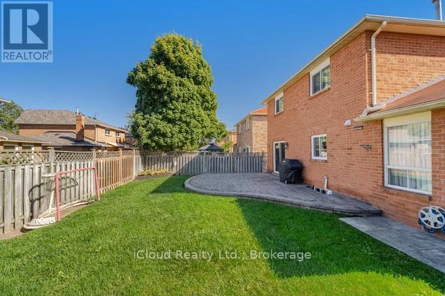 33 Corkett Drive, Brampton, Ontario  L6X 3G1 - Photo 27 - W12844818