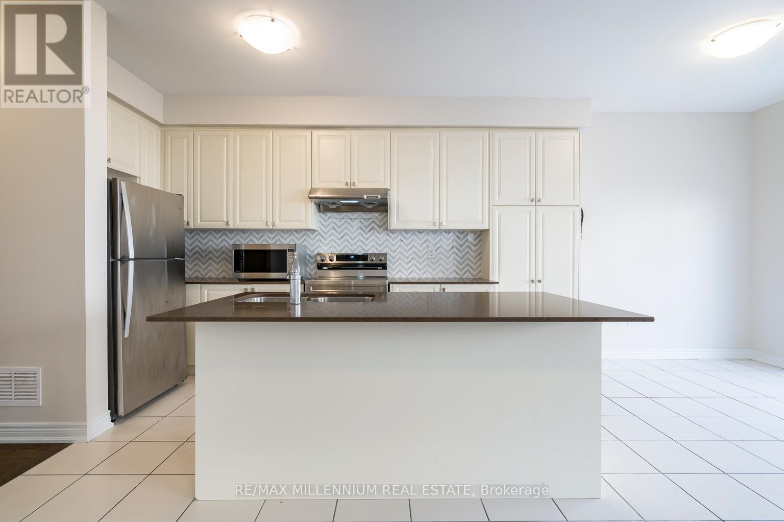 Upper - 28 Brent Stephens Way, Brampton, Ontario  L7A 5B6 - Photo 14 - W12844852