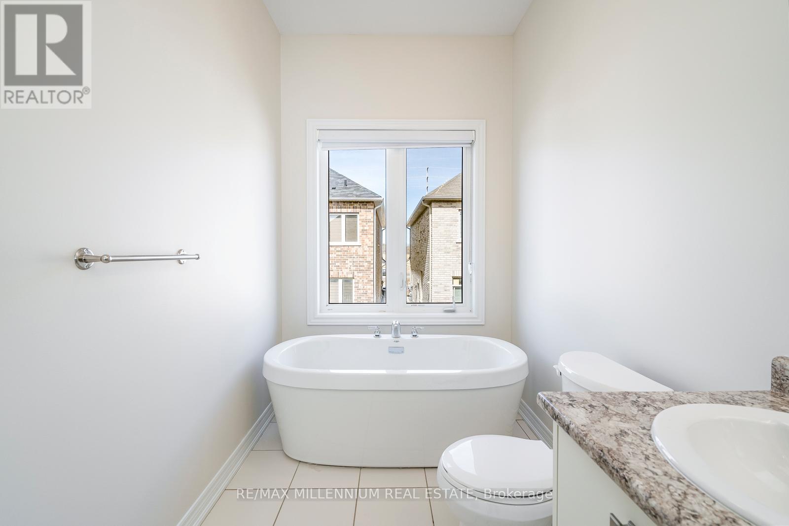 Upper - 28 Brent Stephens Way, Brampton, Ontario  L7A 5B6 - Photo 27 - W12844852