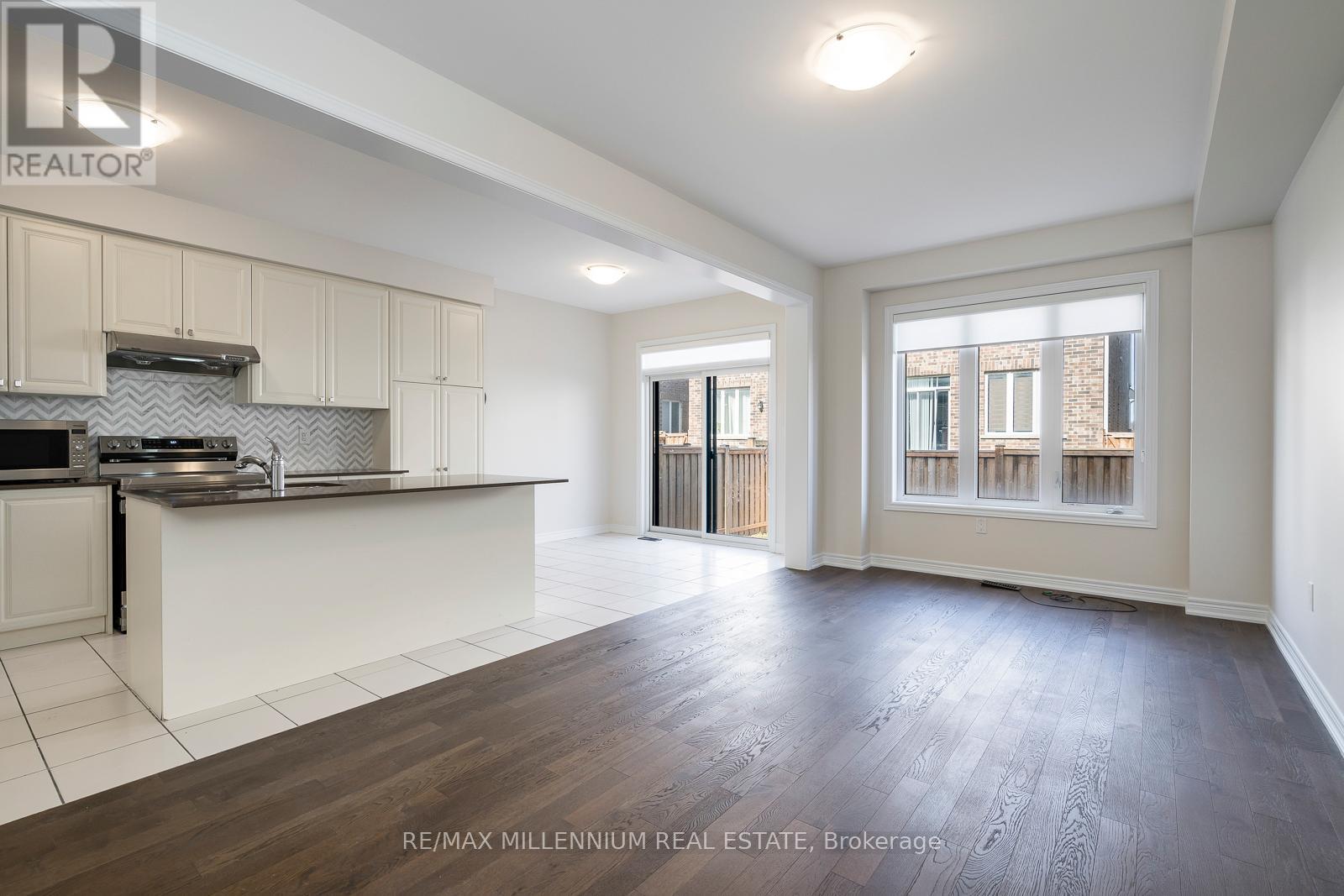 Upper - 28 Brent Stephens Way, Brampton, Ontario  L7A 5B6 - Photo 8 - W12844852