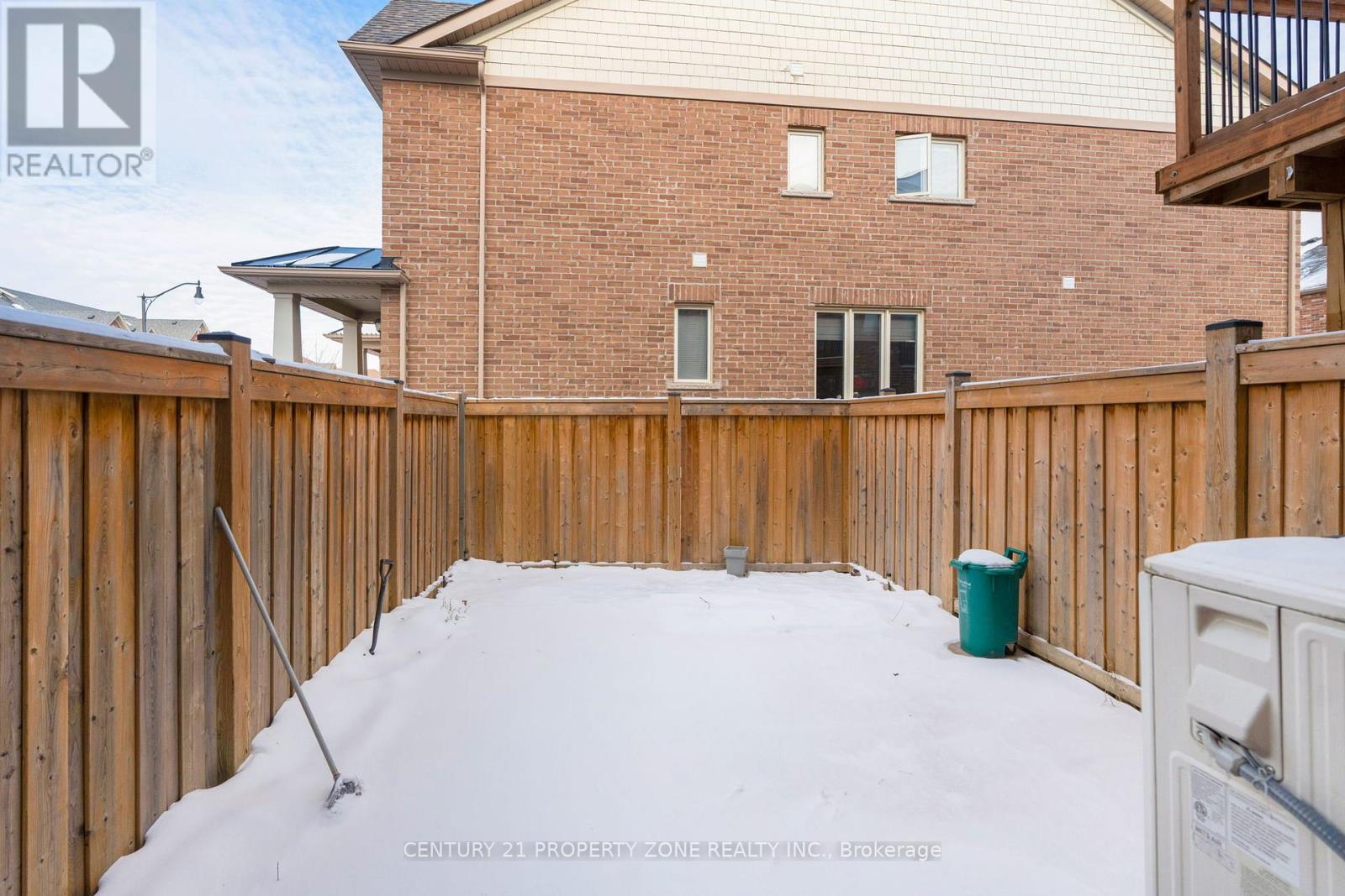 4 - 29 Pennycross Crescent, Brampton, Ontario  L7A 0B6 - Photo 10 - W12844854