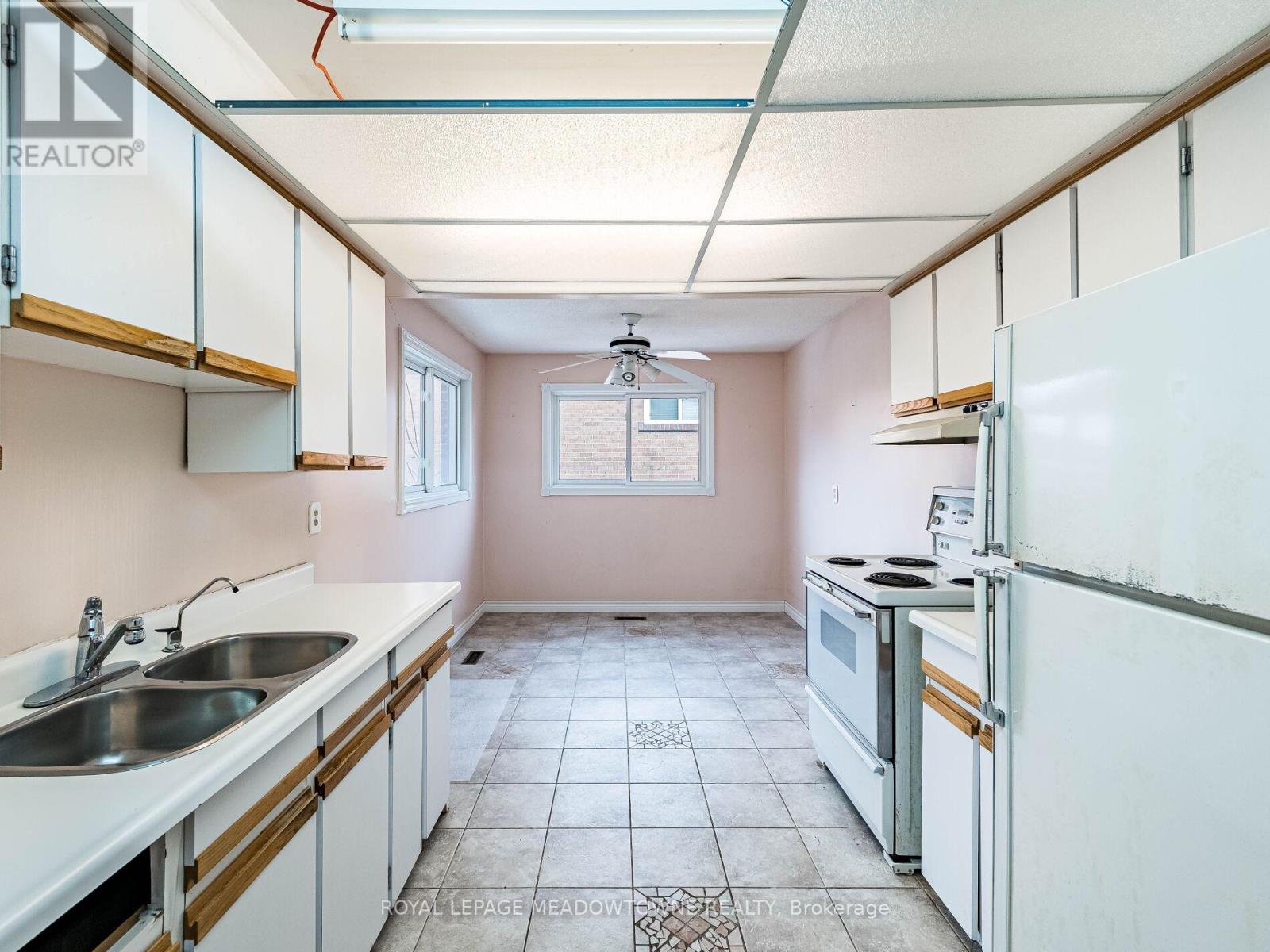 66 Pluto Drive, Brampton, Ontario  L6V 3W5 - Photo 12 - W12844870