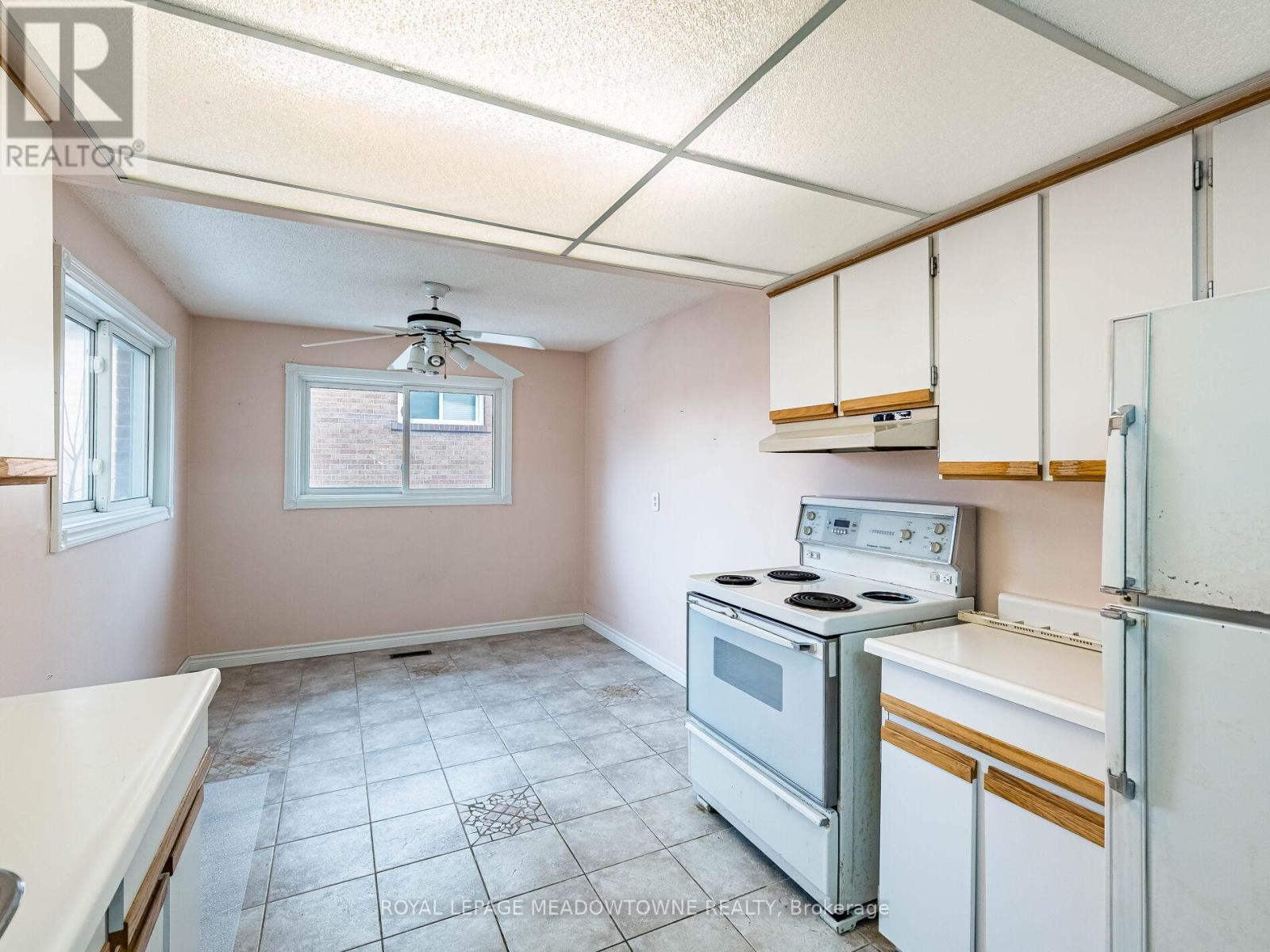 66 Pluto Drive, Brampton, Ontario  L6V 3W5 - Photo 13 - W12844870