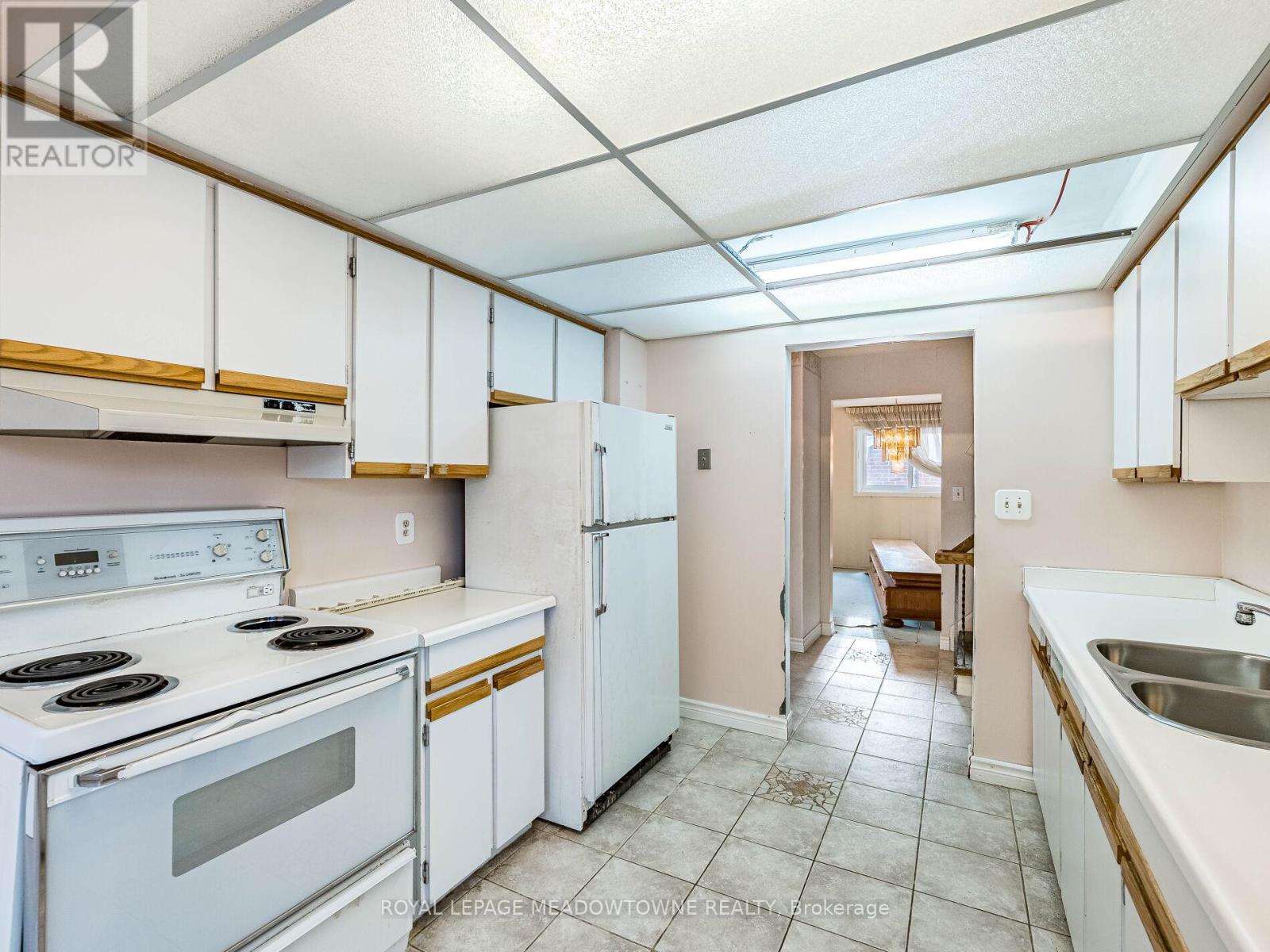 66 Pluto Drive, Brampton, Ontario  L6V 3W5 - Photo 17 - W12844870