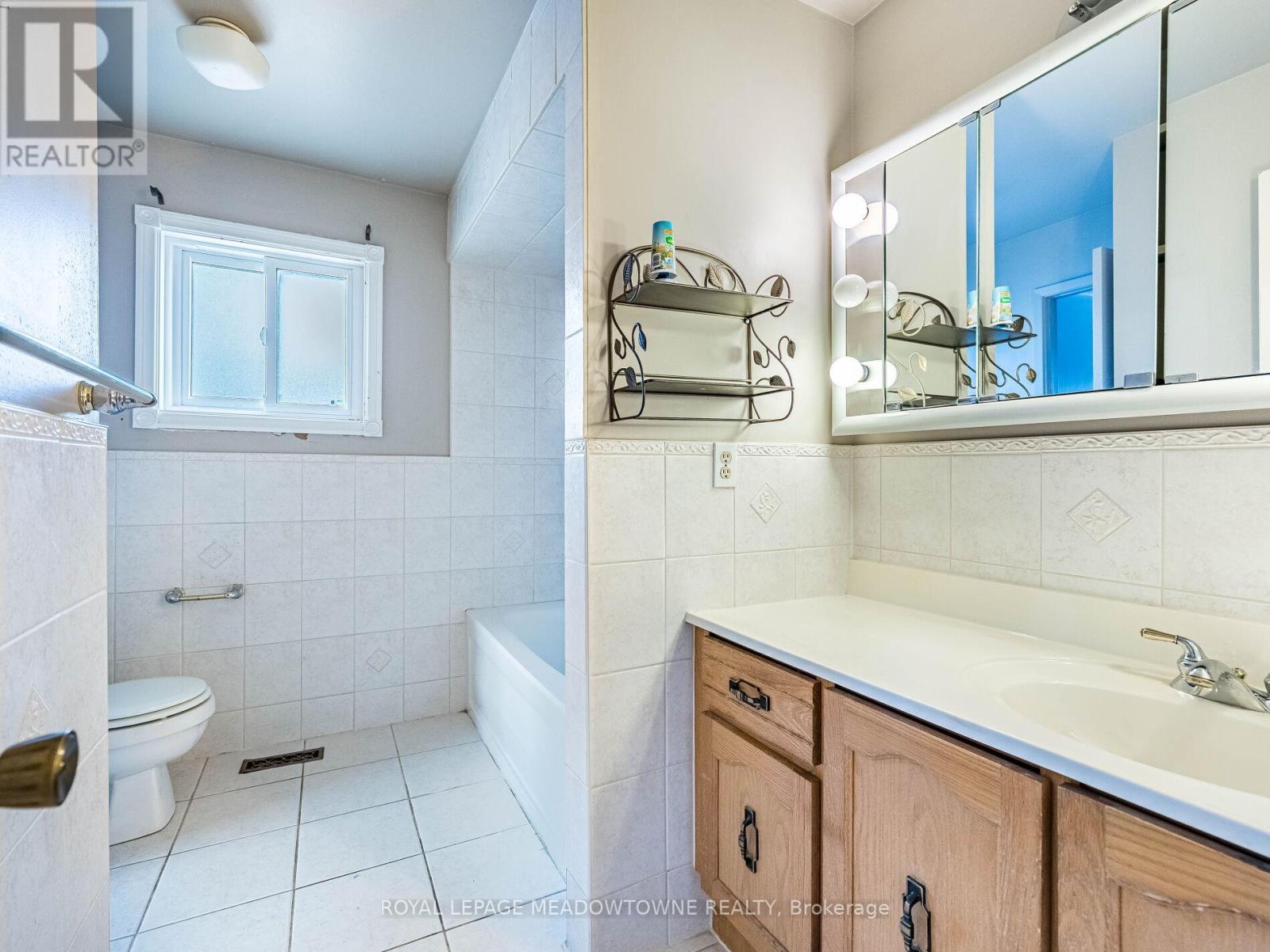 66 Pluto Drive, Brampton, Ontario  L6V 3W5 - Photo 20 - W12844870