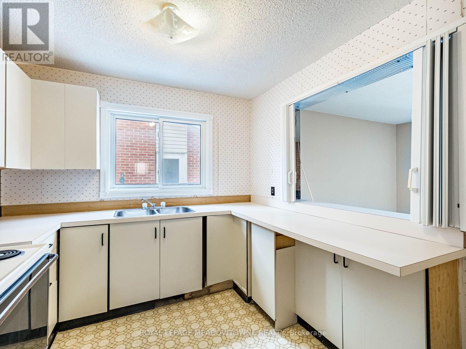 66 Pluto Drive, Brampton, Ontario  L6V 3W5 - Photo 33 - W12844870