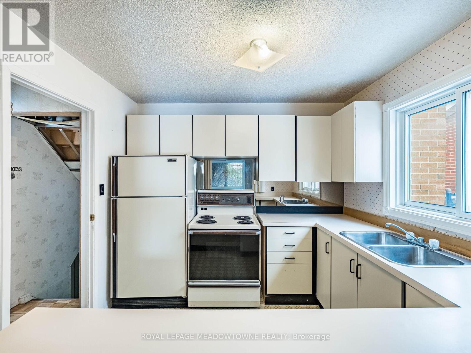 66 Pluto Drive, Brampton, Ontario  L6V 3W5 - Photo 37 - W12844870