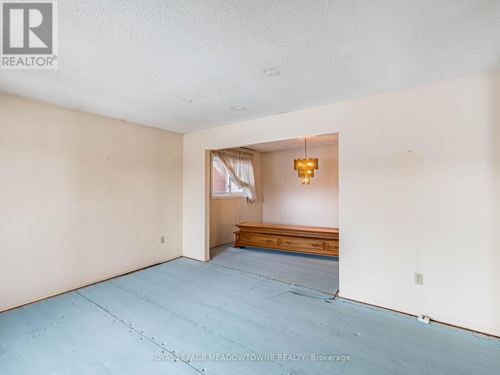 66 Pluto Drive, Brampton, Ontario  L6V 3W5 - Photo 8 - W12844870