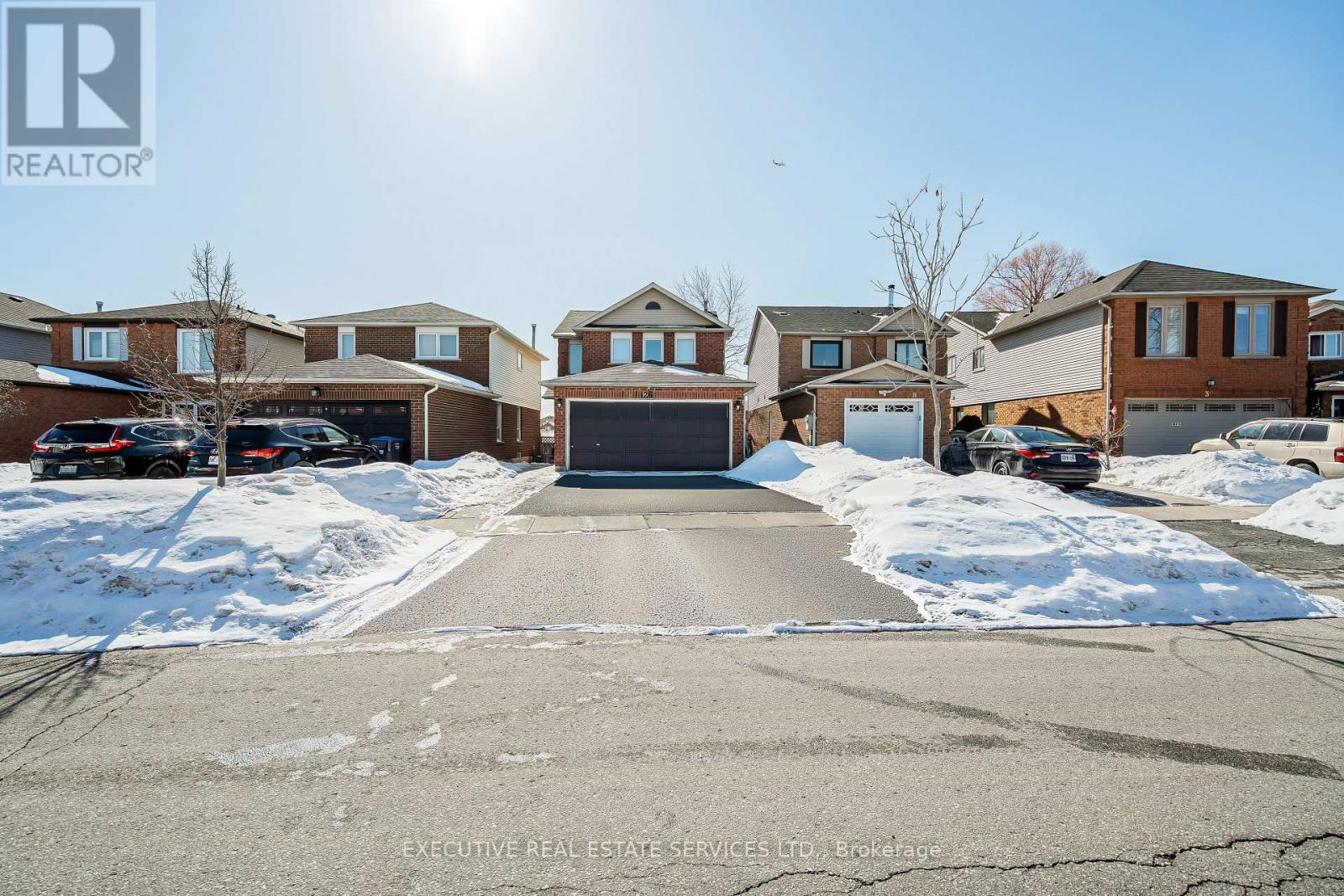26 Stalbridge Avenue, Brampton, Ontario  L6Y 4H1 - Photo 2 - W12844906