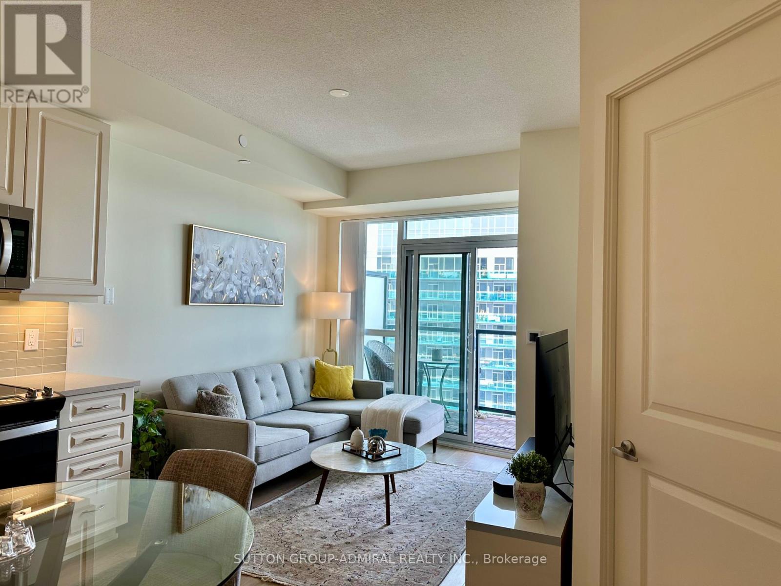 3901 - 38 Annie Craig Drive, Toronto, Ontario  M8V 0A8 - Photo 6 - W12844920