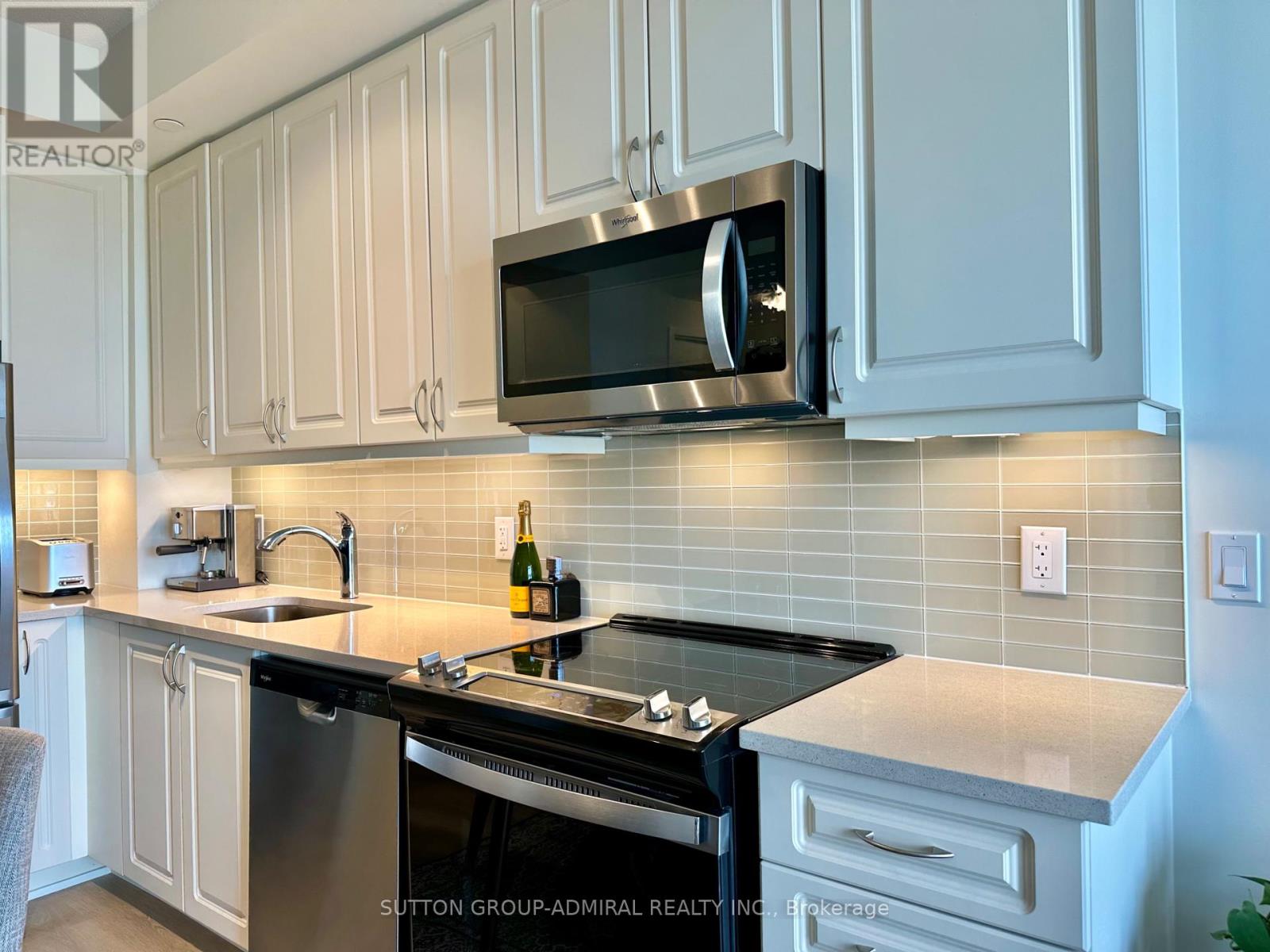 3901 - 38 Annie Craig Drive, Toronto, Ontario  M8V 0A8 - Photo 9 - W12844920