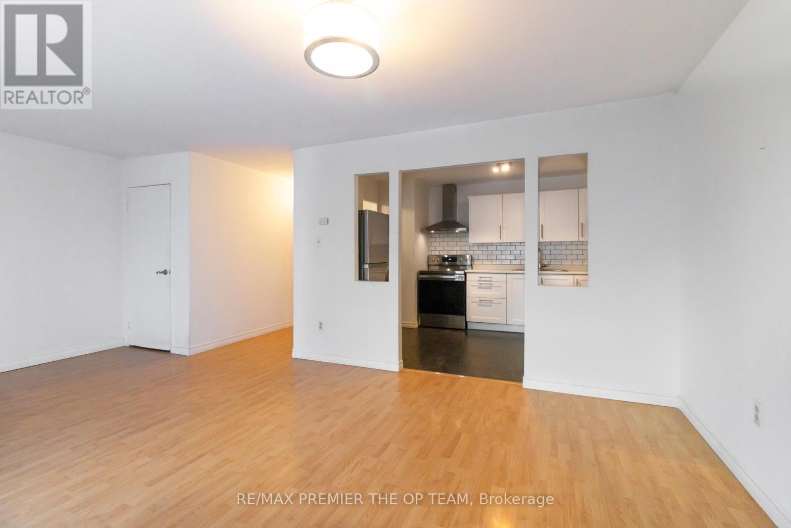 37 - 1016 Falgarwood Drive, Oakville, Ontario  L6H 2P5 - Photo 12 - W12767722