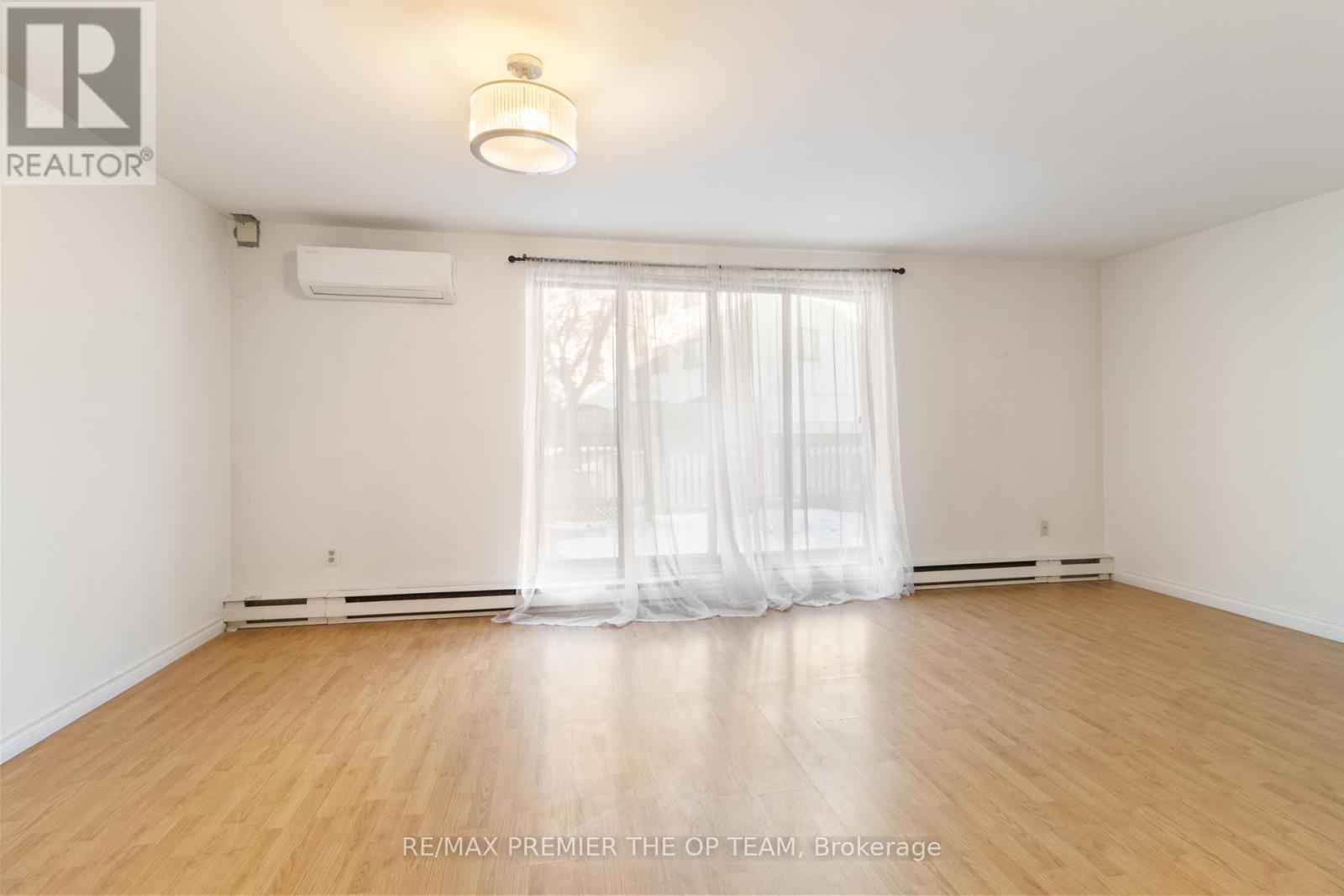 37 - 1016 Falgarwood Drive, Oakville, Ontario  L6H 2P5 - Photo 15 - W12767722