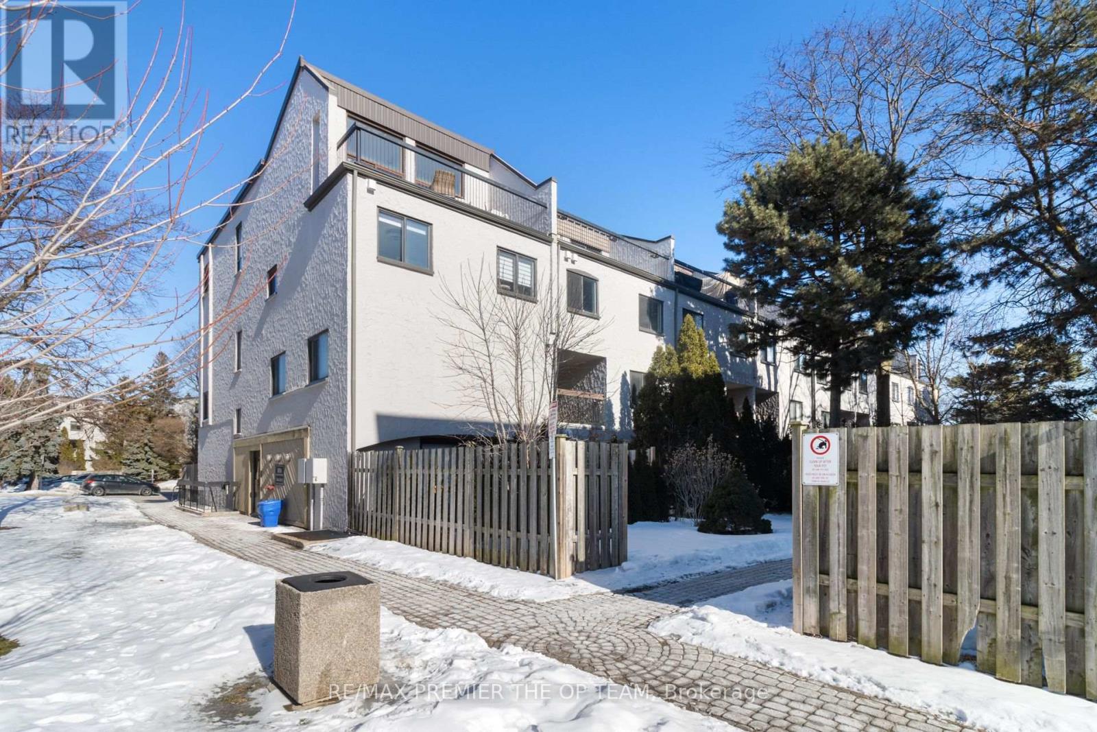 37 - 1016 Falgarwood Drive, Oakville, Ontario  L6H 2P5 - Photo 36 - W12767722