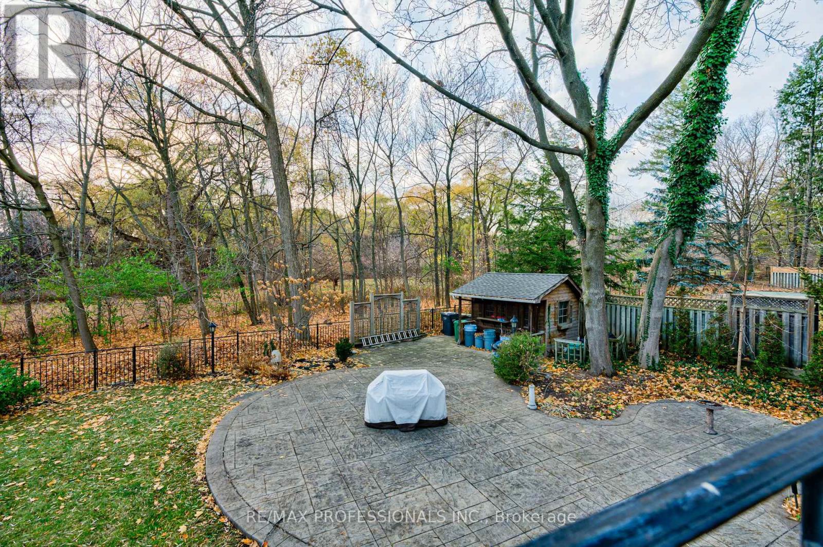 560 Meadow Wood Road, Mississauga (Clarkson), Ontario  L5J 2S3 - Photo 48 - W12842808