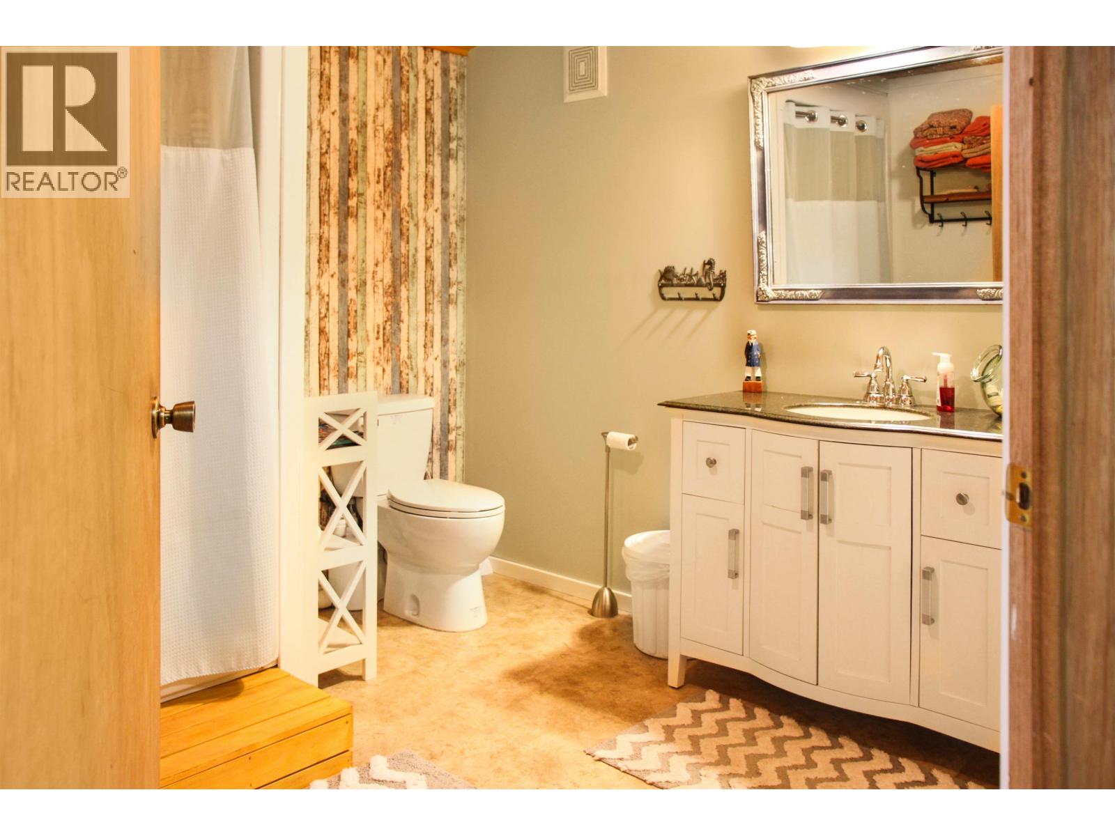 8494 Gerald Crescent, Bridge Lake, British Columbia  V0K 1E0 - Photo 26 - R3091923