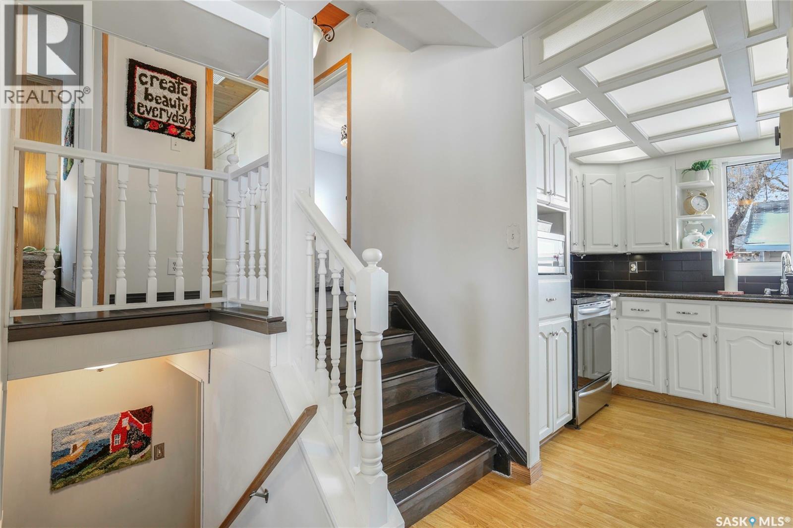 251 Hanley Crescent, Regina, Saskatchewan  S4R 5A9 - Photo 11 - SK029676