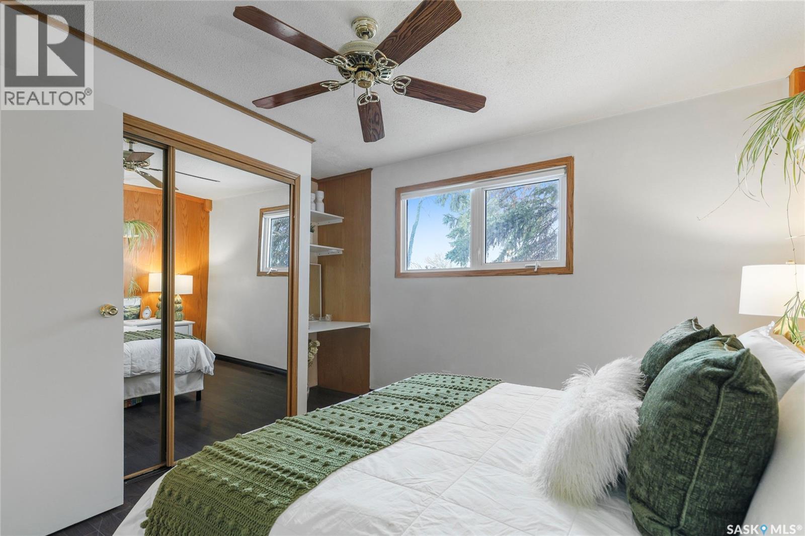 251 Hanley Crescent, Regina, Saskatchewan  S4R 5A9 - Photo 13 - SK029676