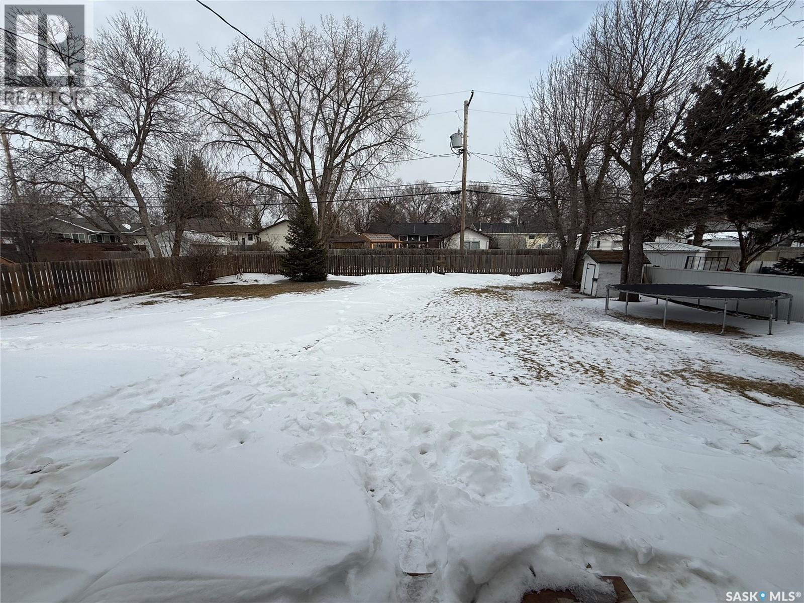 634 King Street, Weyburn, Saskatchewan  S4H 0P7 - Photo 2 - SK029642