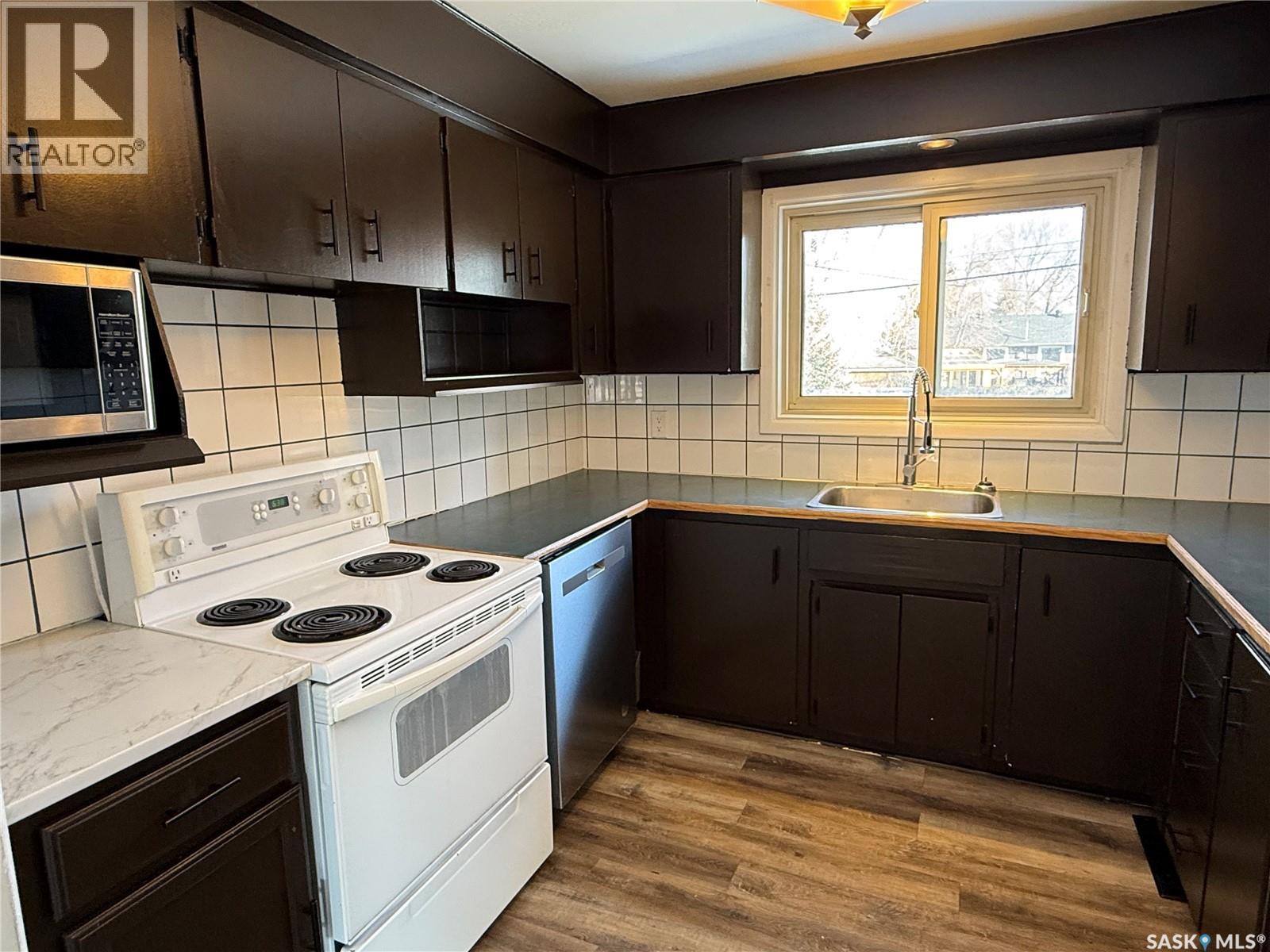 634 King Street, Weyburn, Saskatchewan  S4H 0P7 - Photo 6 - SK029642