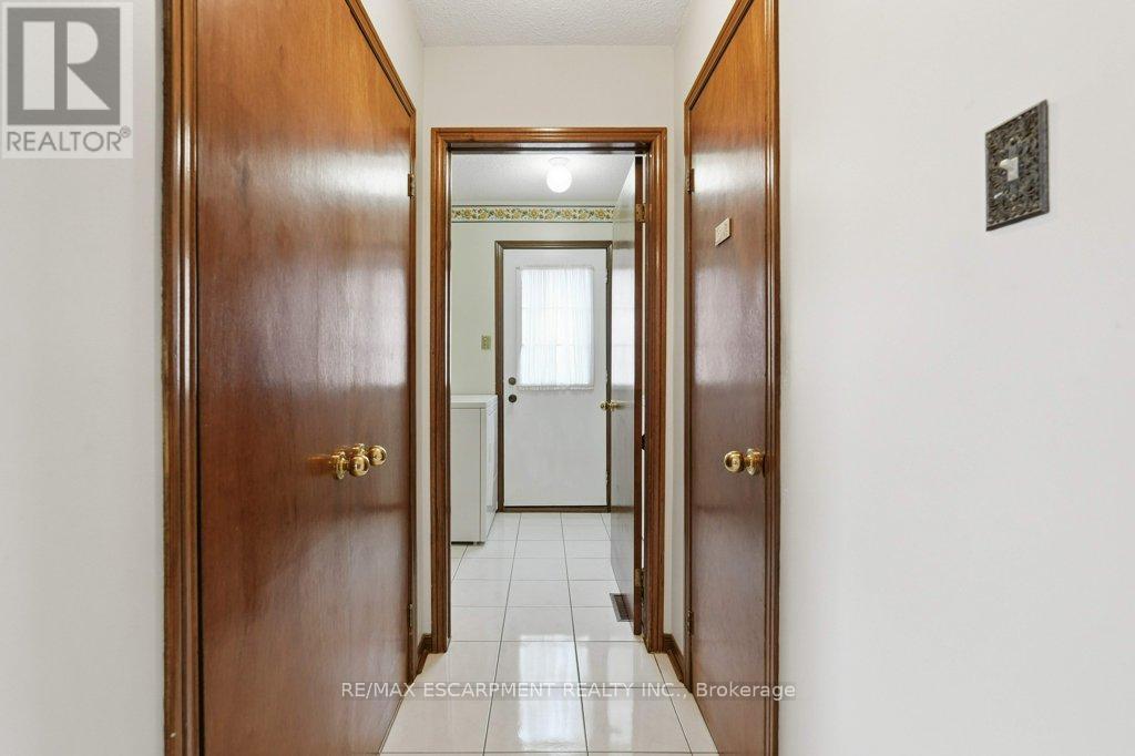 639 Rexford Drive, Hamilton, Ontario  L8W 3E7 - Photo 19 - X12844776