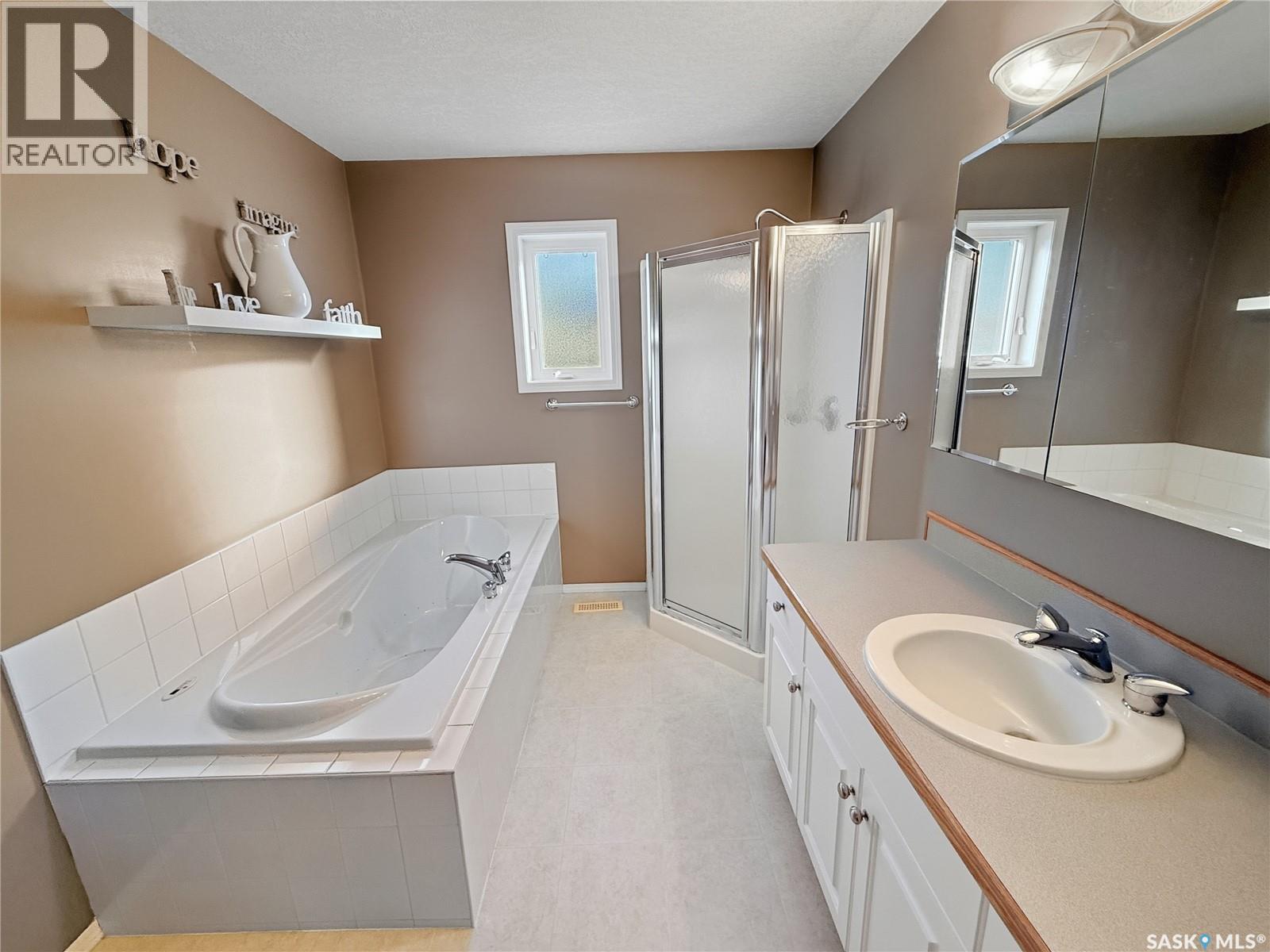 529 Palliser Drive, Swift Current, Saskatchewan  S9H 5C6 - Photo 18 - SK029567