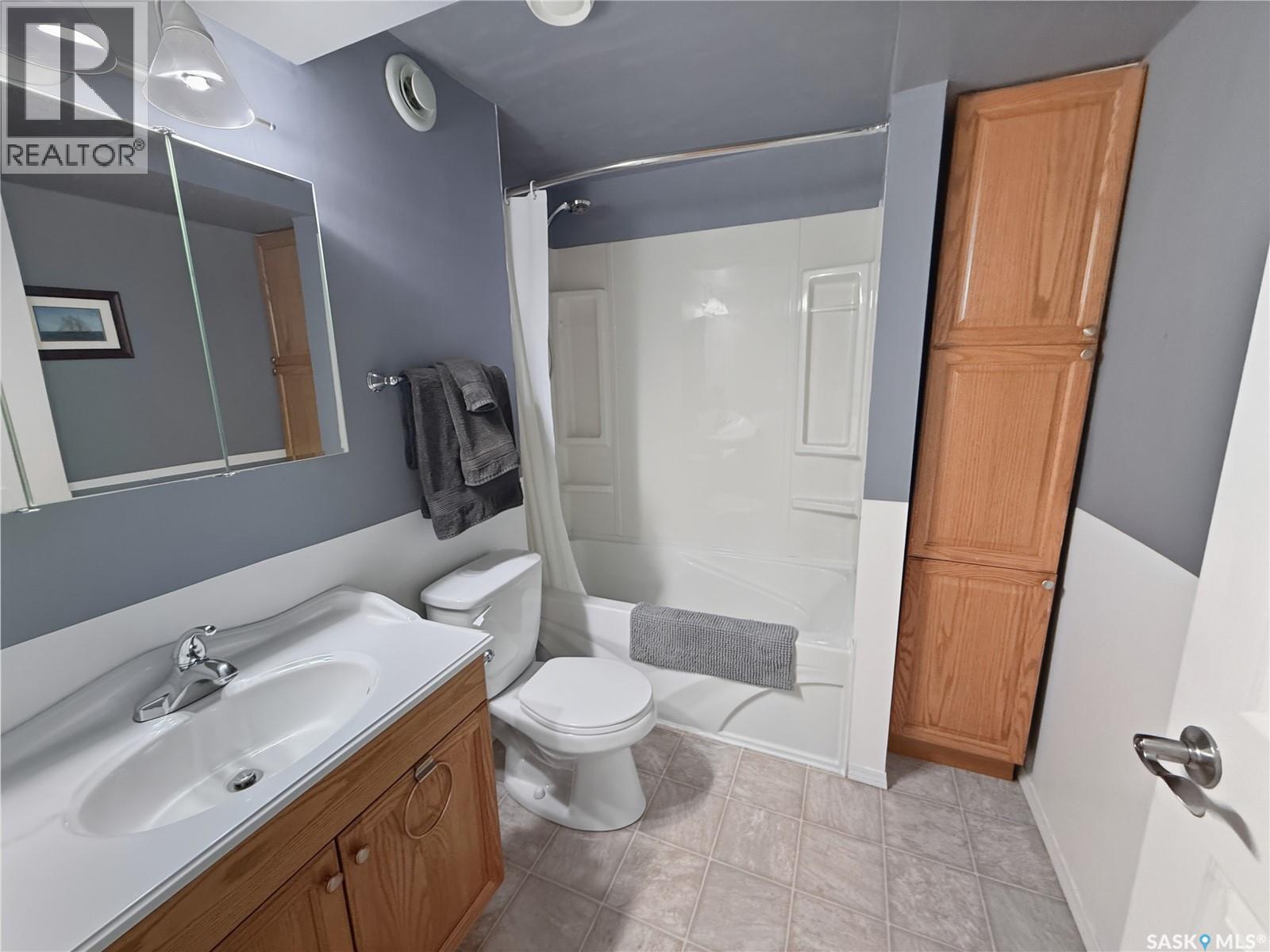 529 Palliser Drive, Swift Current, Saskatchewan  S9H 5C6 - Photo 36 - SK029567