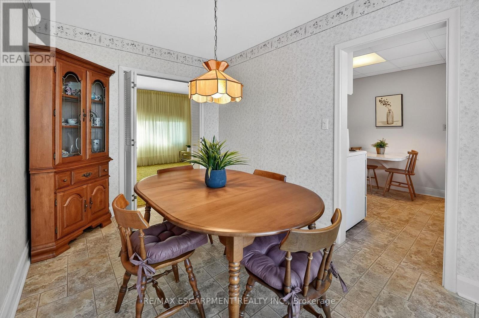 36 Lakeview Avenue, Grimsby, Ontario  L3M 3M2 - Photo 8 - X12844784