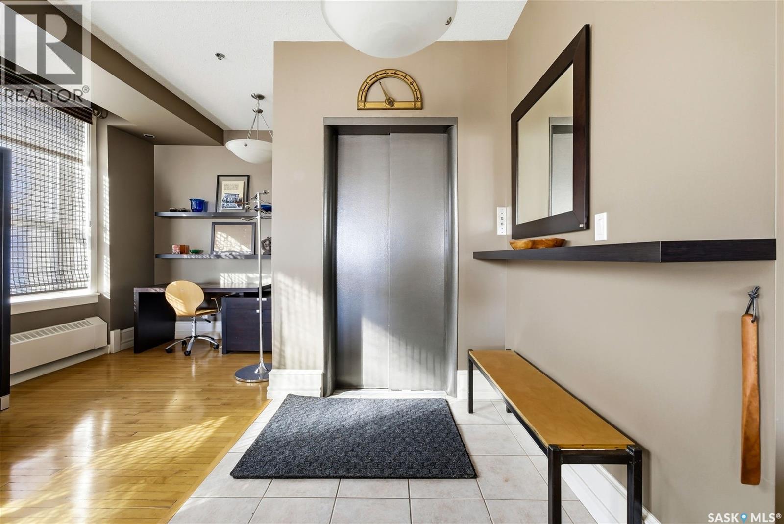 400 2020 11th Avenue, Regina, Saskatchewan  S4P 0J3 - Photo 2 - SK029539