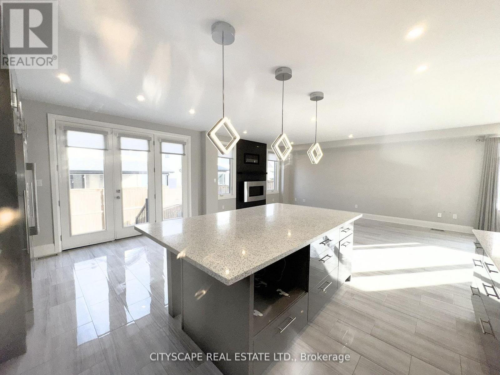 5074 Kalar Road, Niagara Falls, Ontario  L2H 1T2 - Photo 18 - X12844904