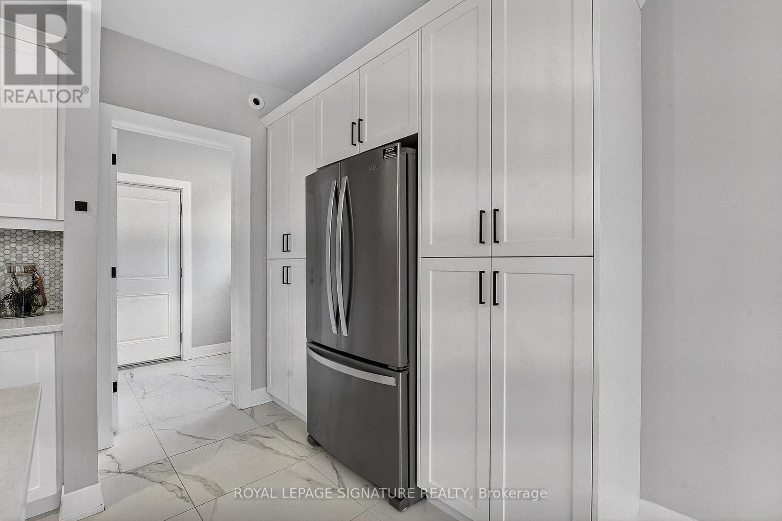 5 - 297 Whiting Street, Ingersoll, Ontario  N5C 3W5 - Photo 12 - X12844932